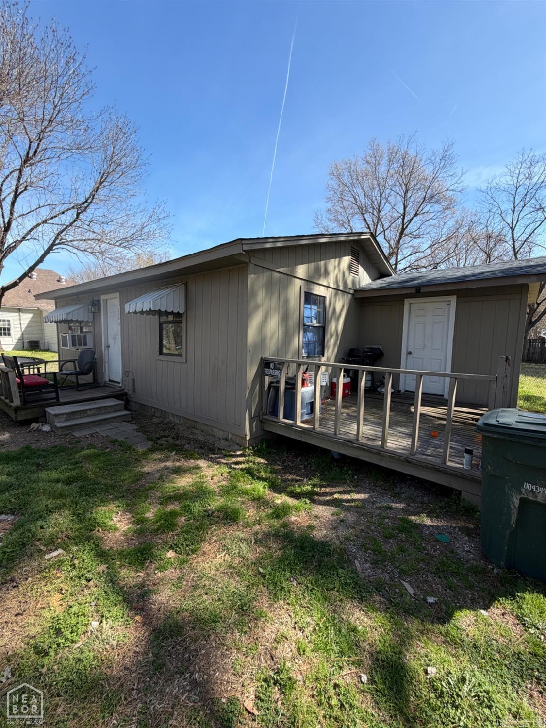 300 B E Matthews Street Property Photo 2