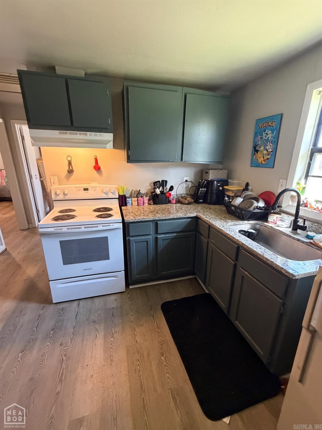 300 B E Matthews Street Property Photo 4