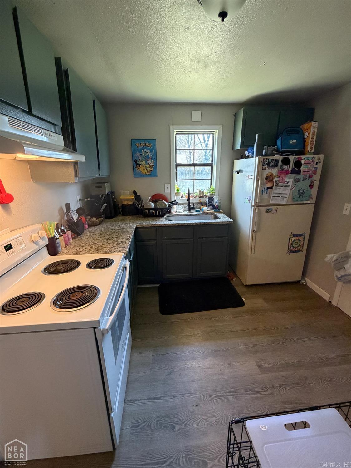 300 B E Matthews Street Property Photo 5