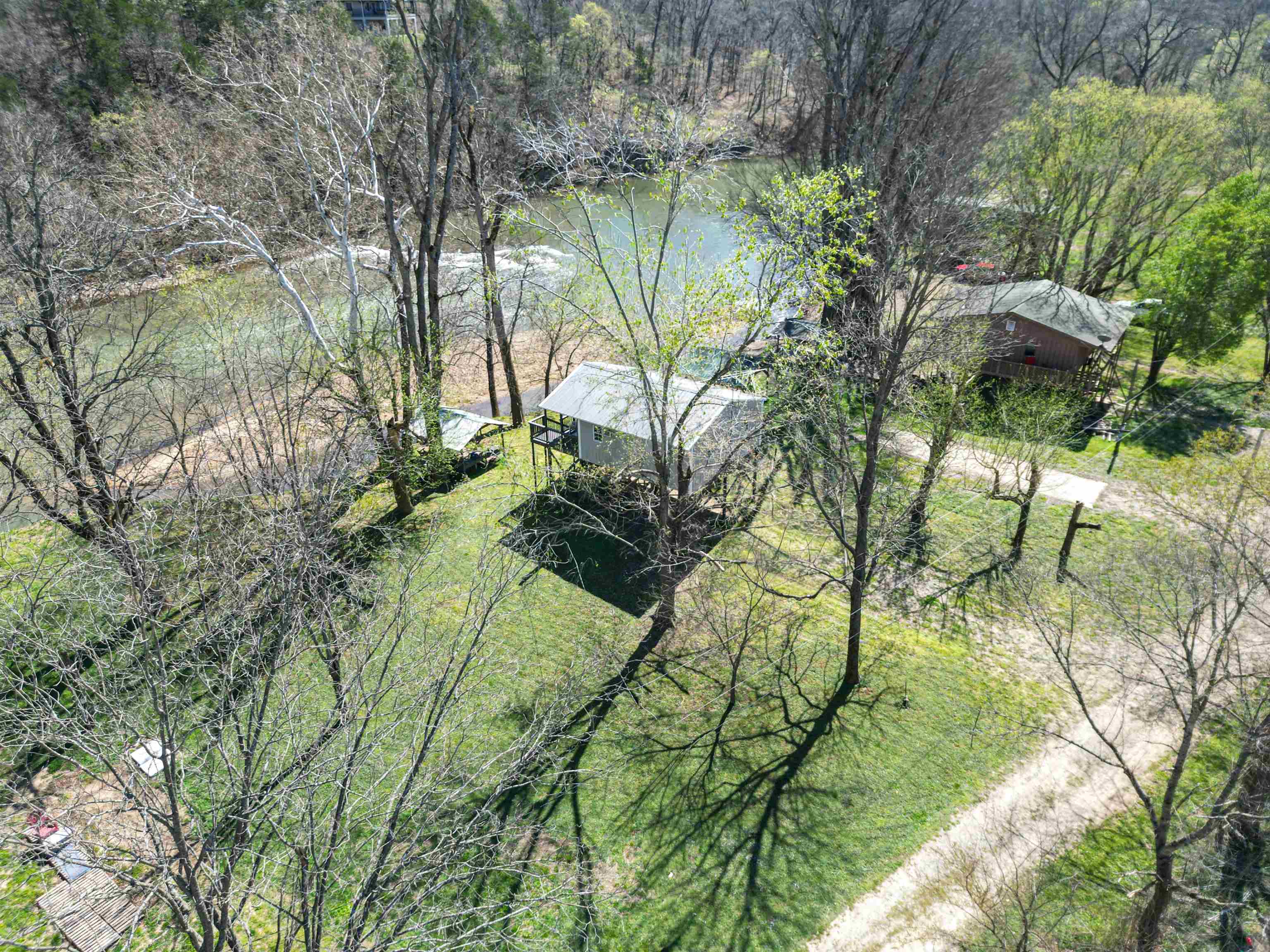 130 Lawrence 1070 Property Photo 4