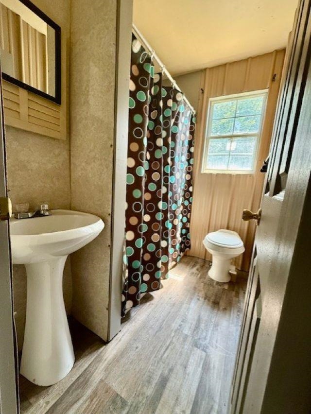 130 Lawrence 1070 Property Photo 8