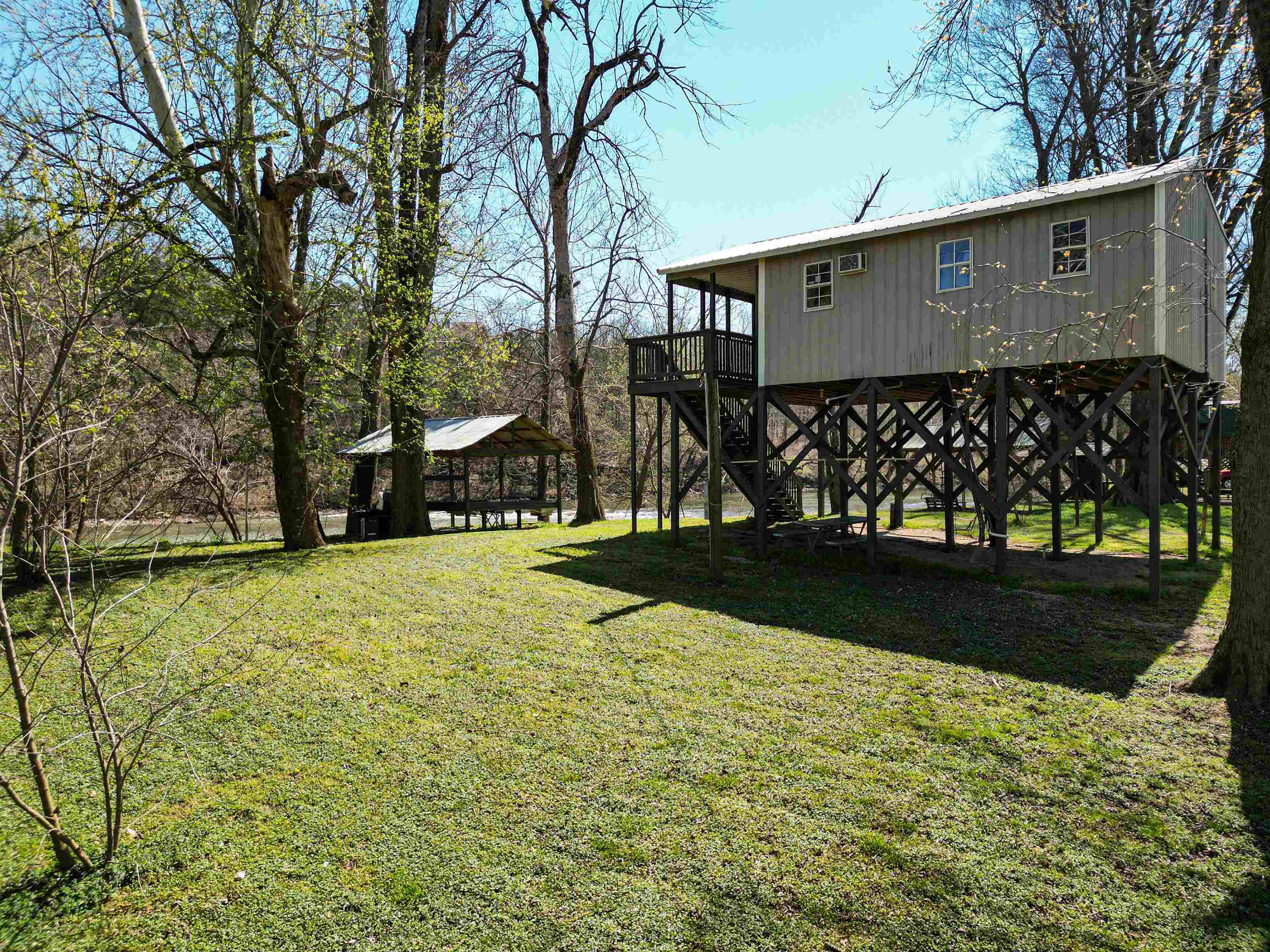 130 Lawrence 1070 Property Photo 11