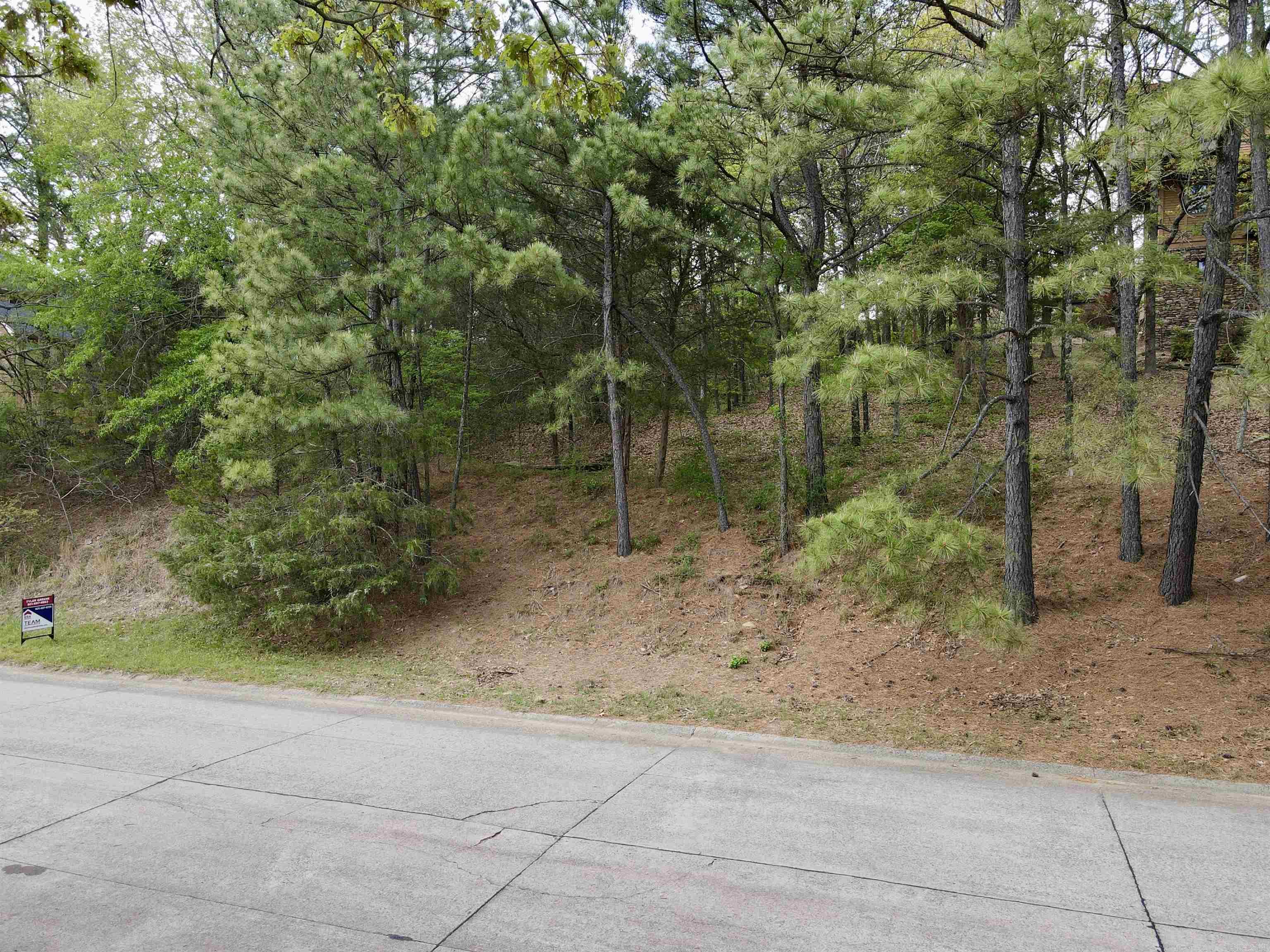 3270 Nob Hill Drive Property Photo 5