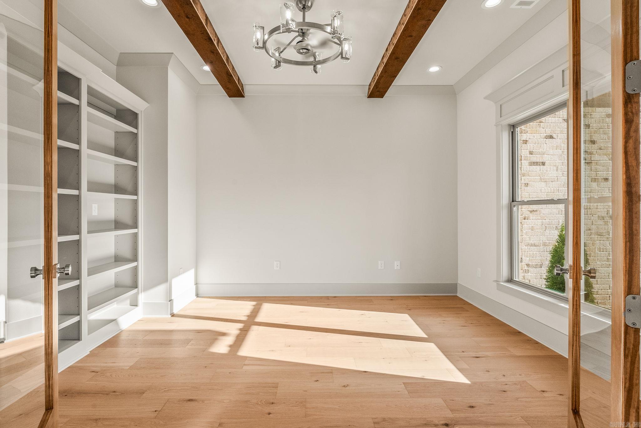 1665 Nantucket Property Photo 5
