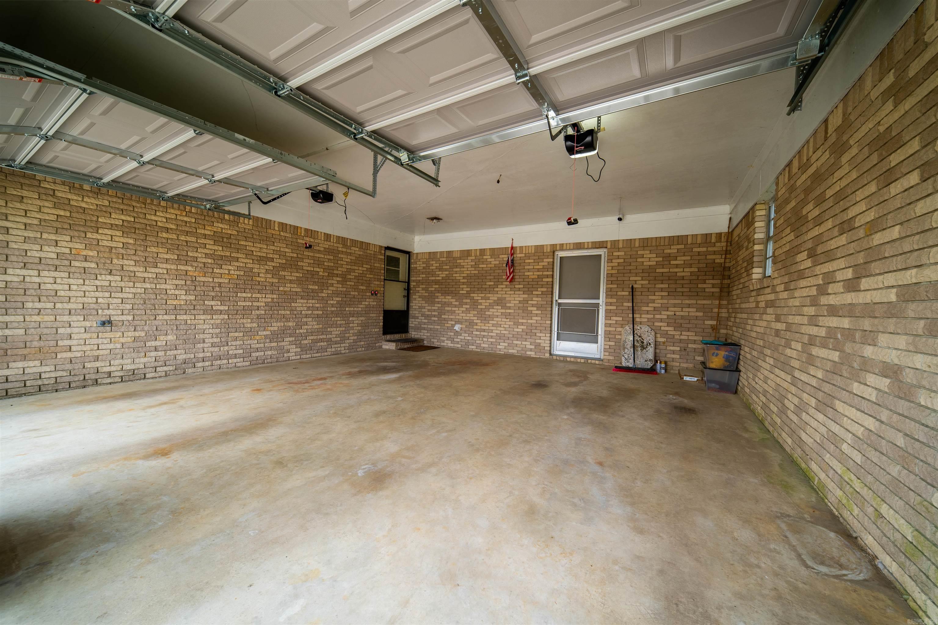 2173 California Avenue Property Photo 7