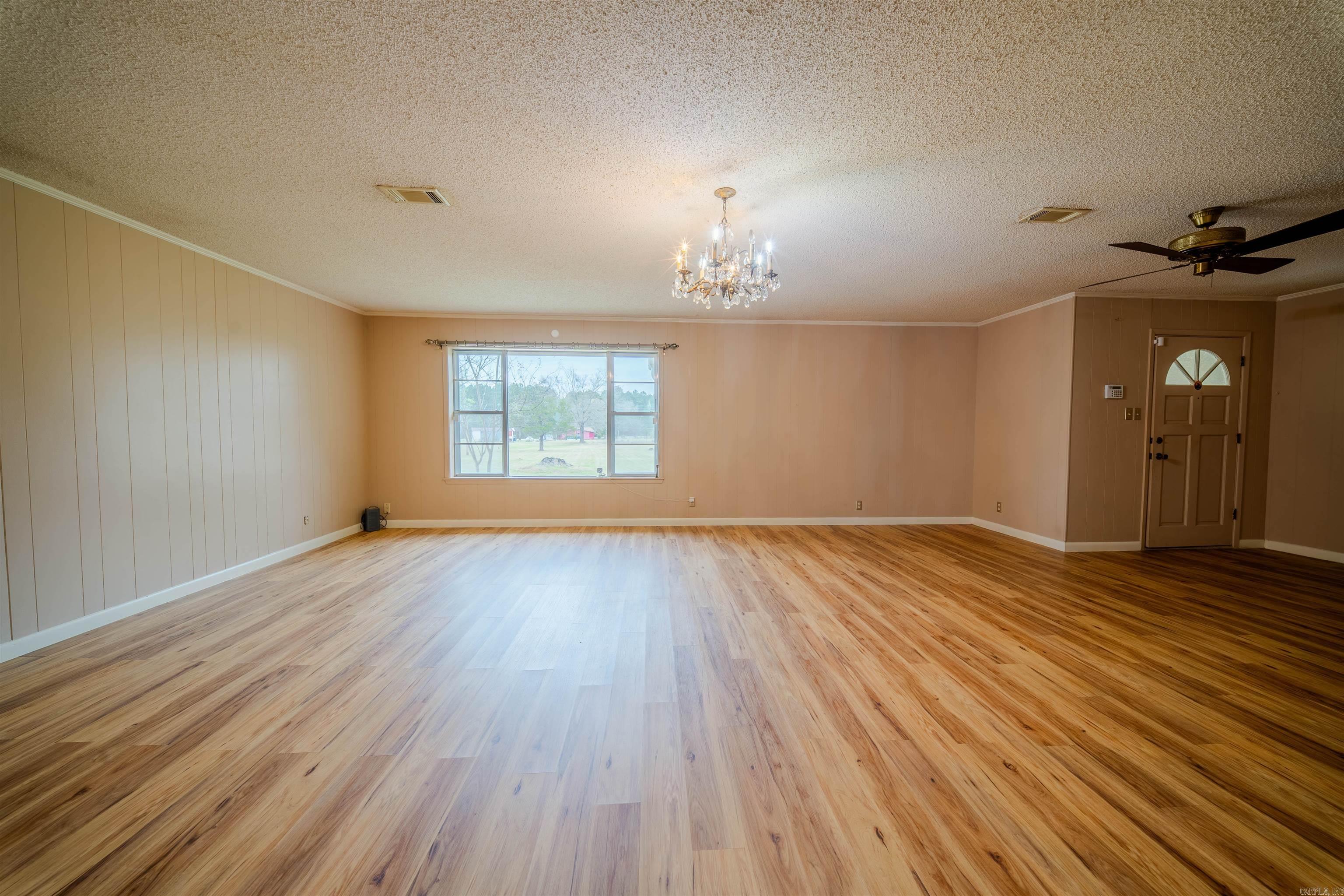 2173 California Avenue Property Photo 9