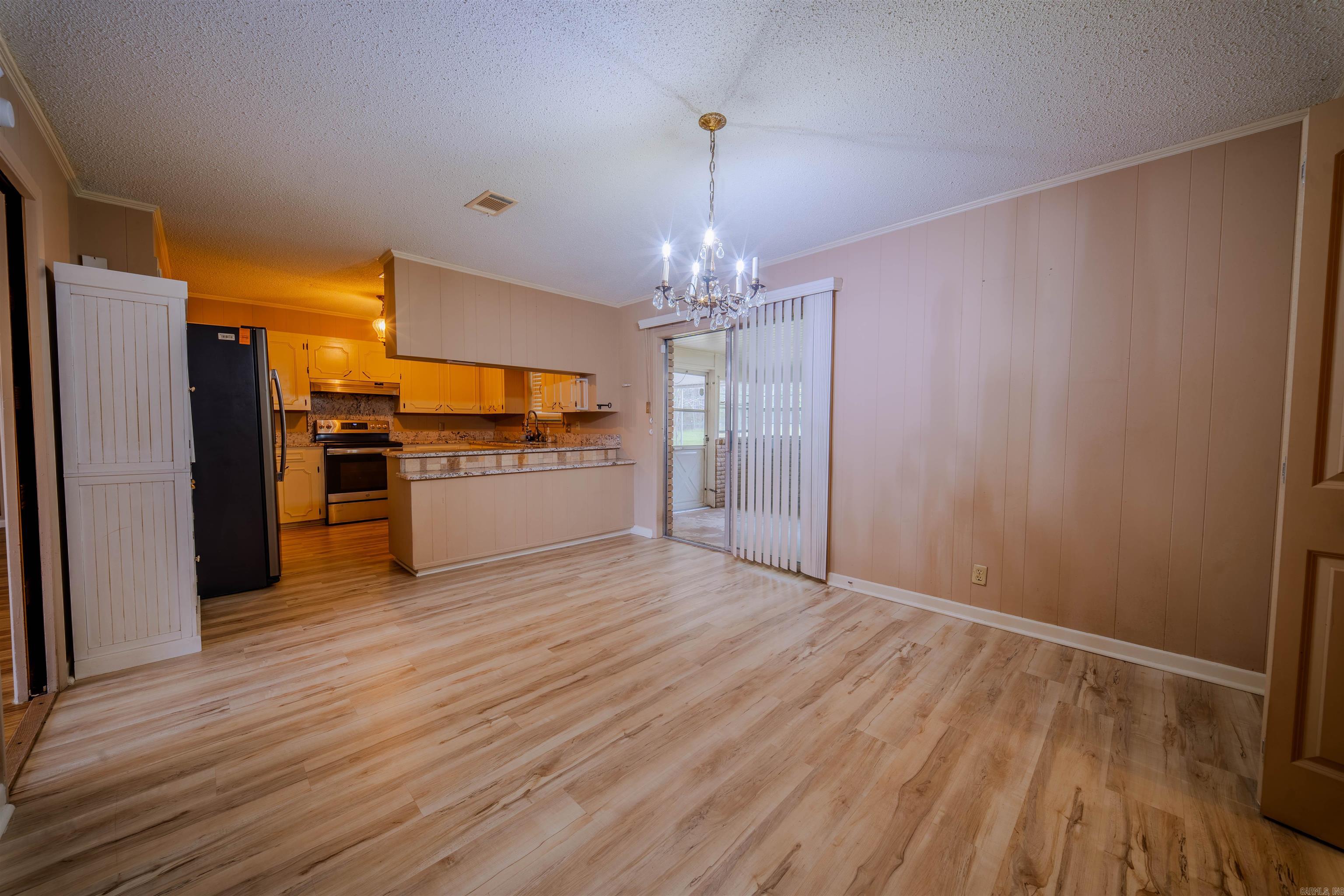 2173 California Avenue Property Photo 11