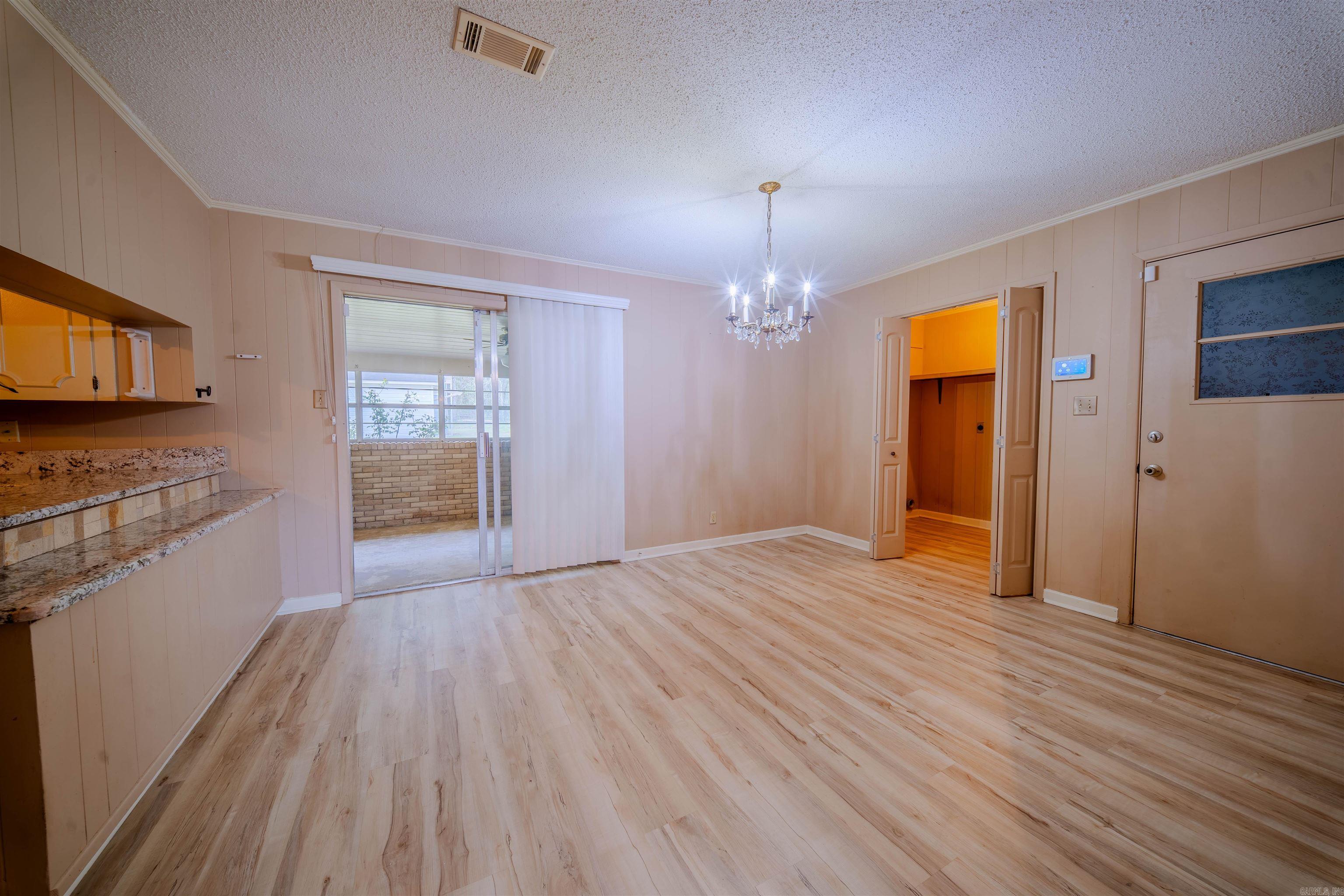 2173 California Avenue Property Photo 12