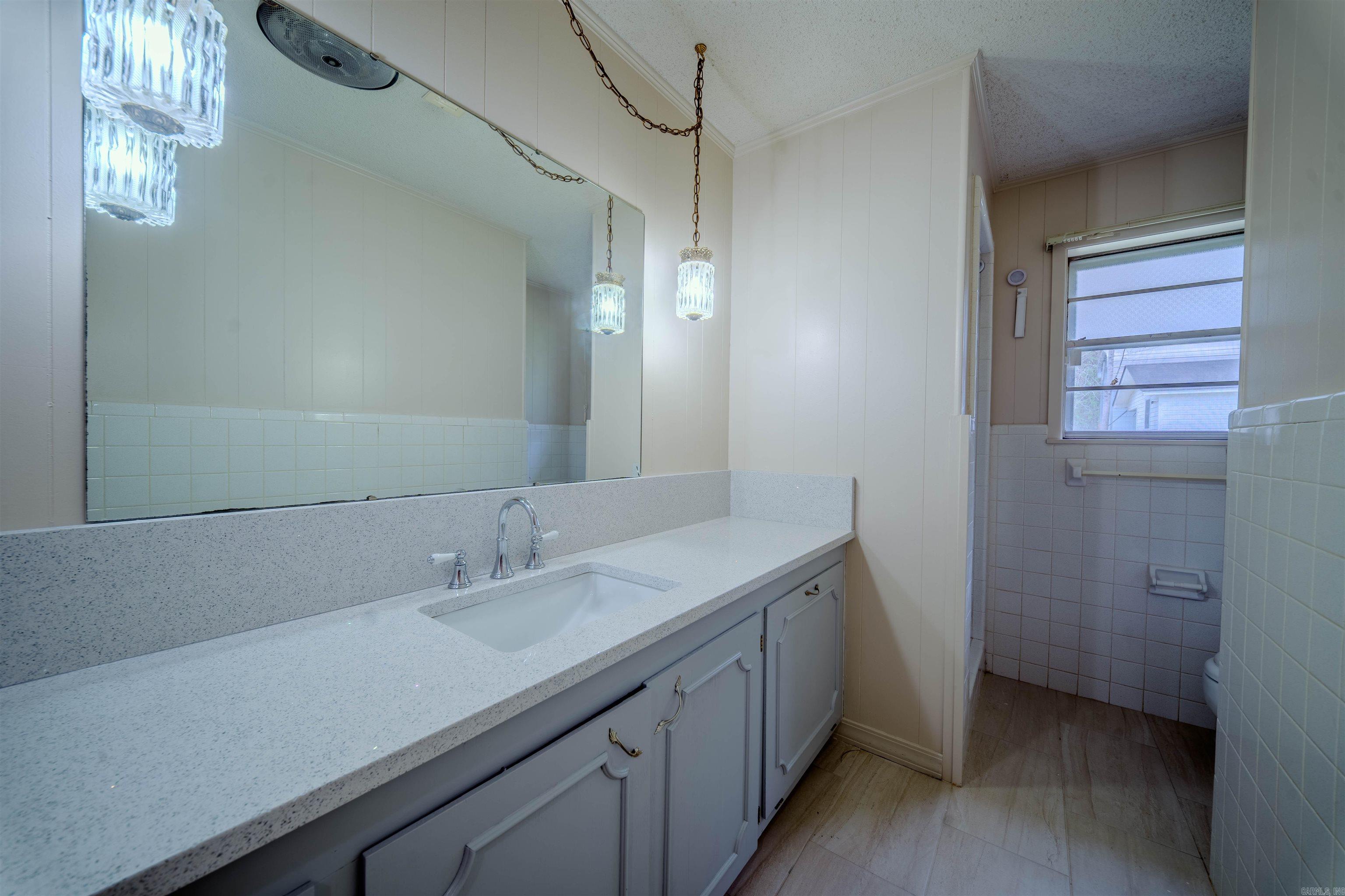 2173 California Avenue Property Photo 25