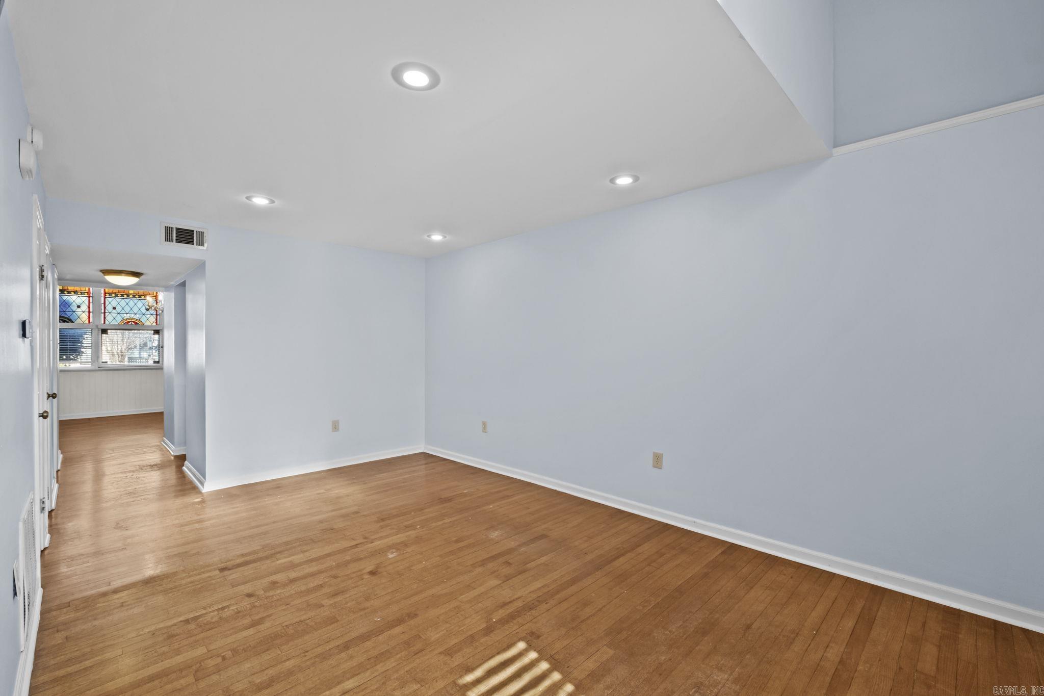 1500 Center Street Property Photo 4