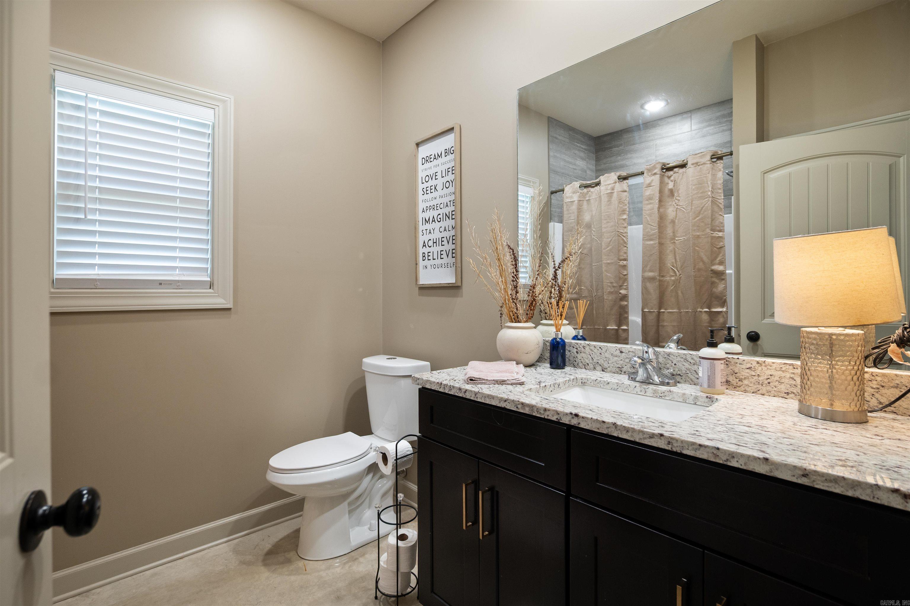 305 Hollis Property Photo 14