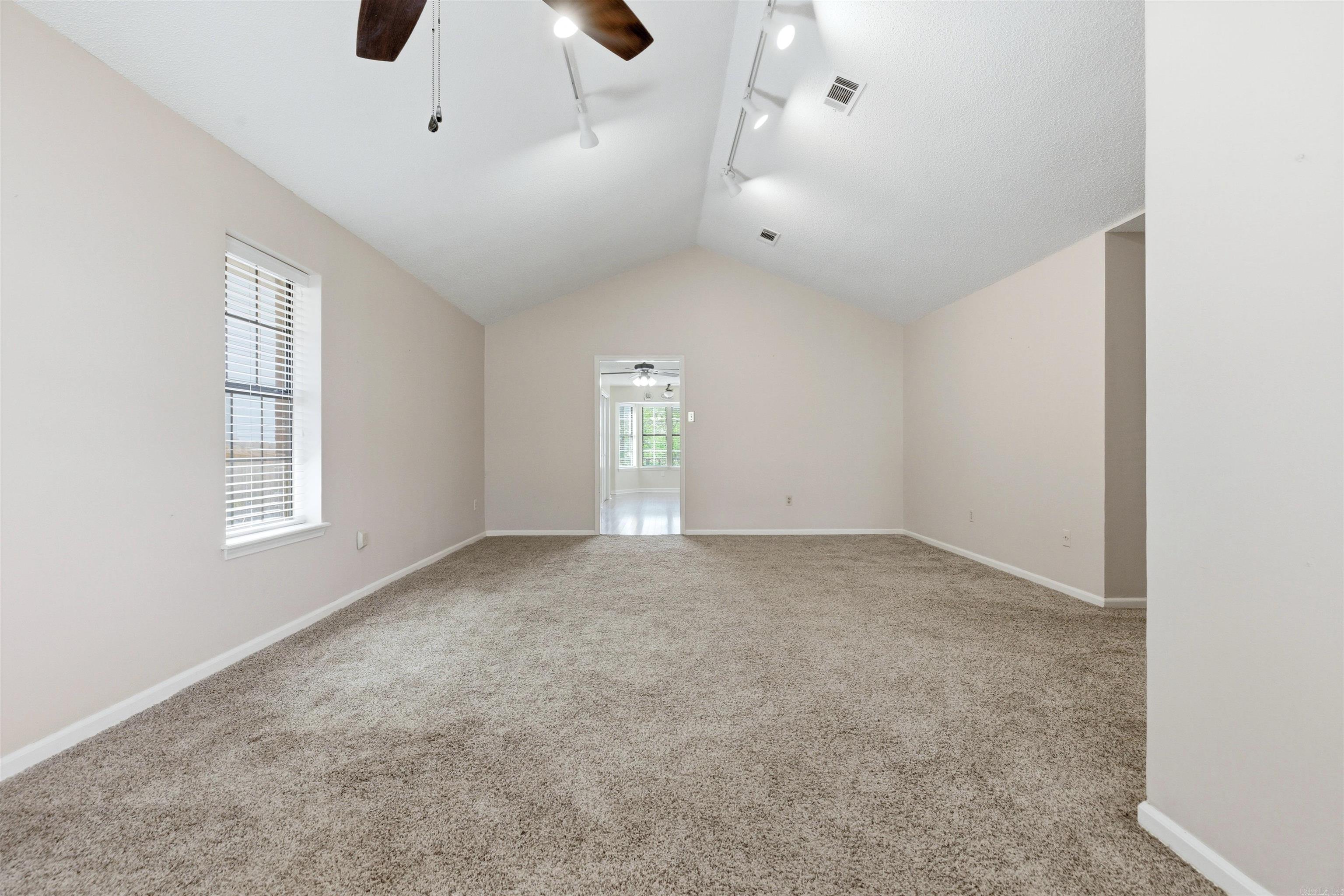 506 Parkway Place Drive Property Photo 9