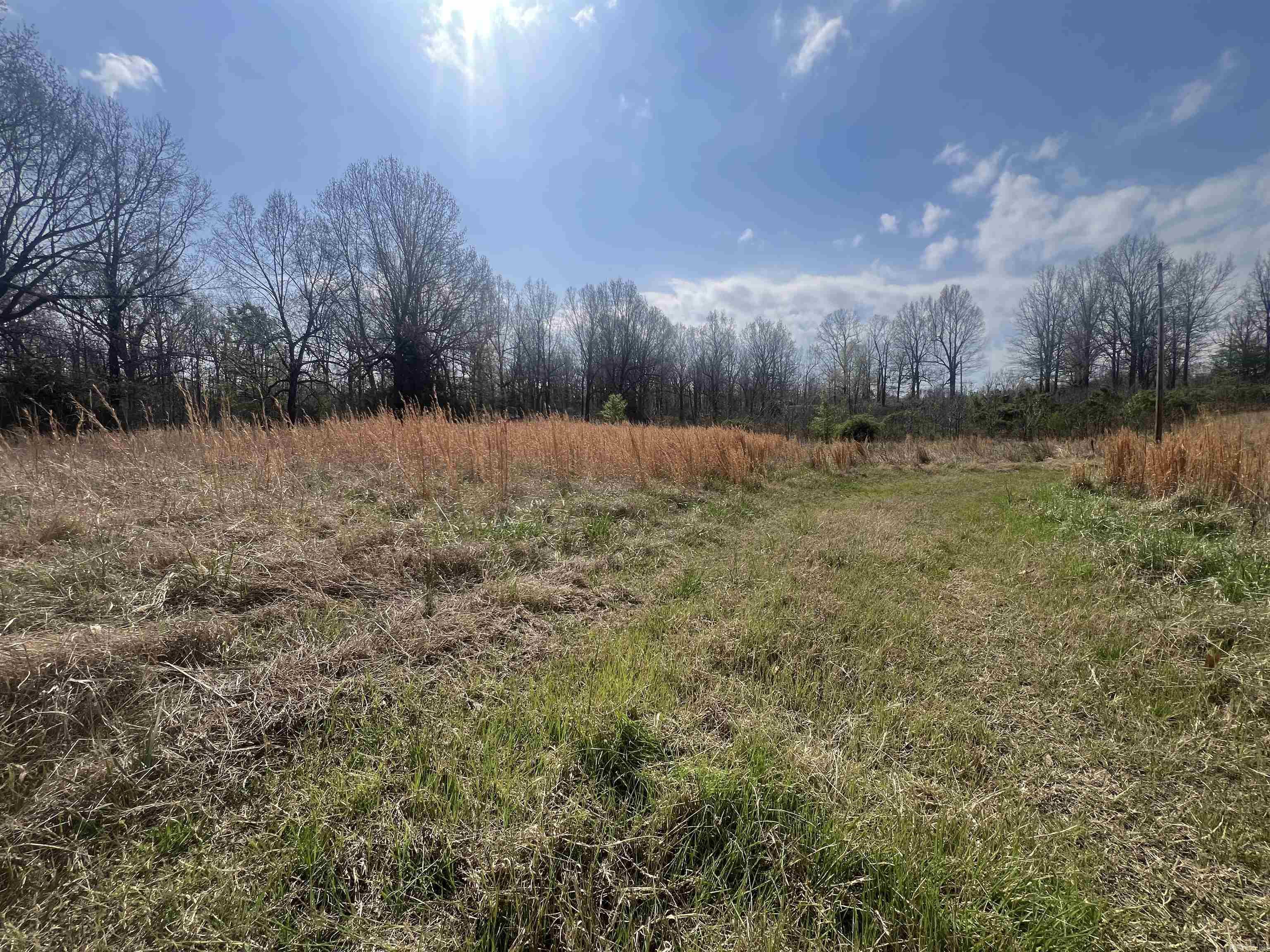 2011 S Lakewood Drive Property Photo 4