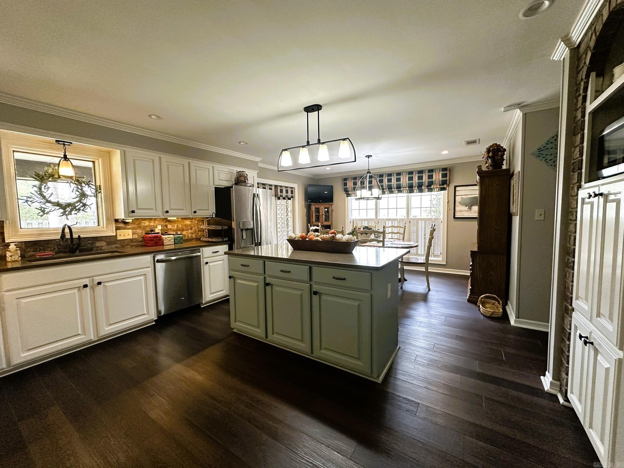 103 Brentwood Cir Property Photo 14