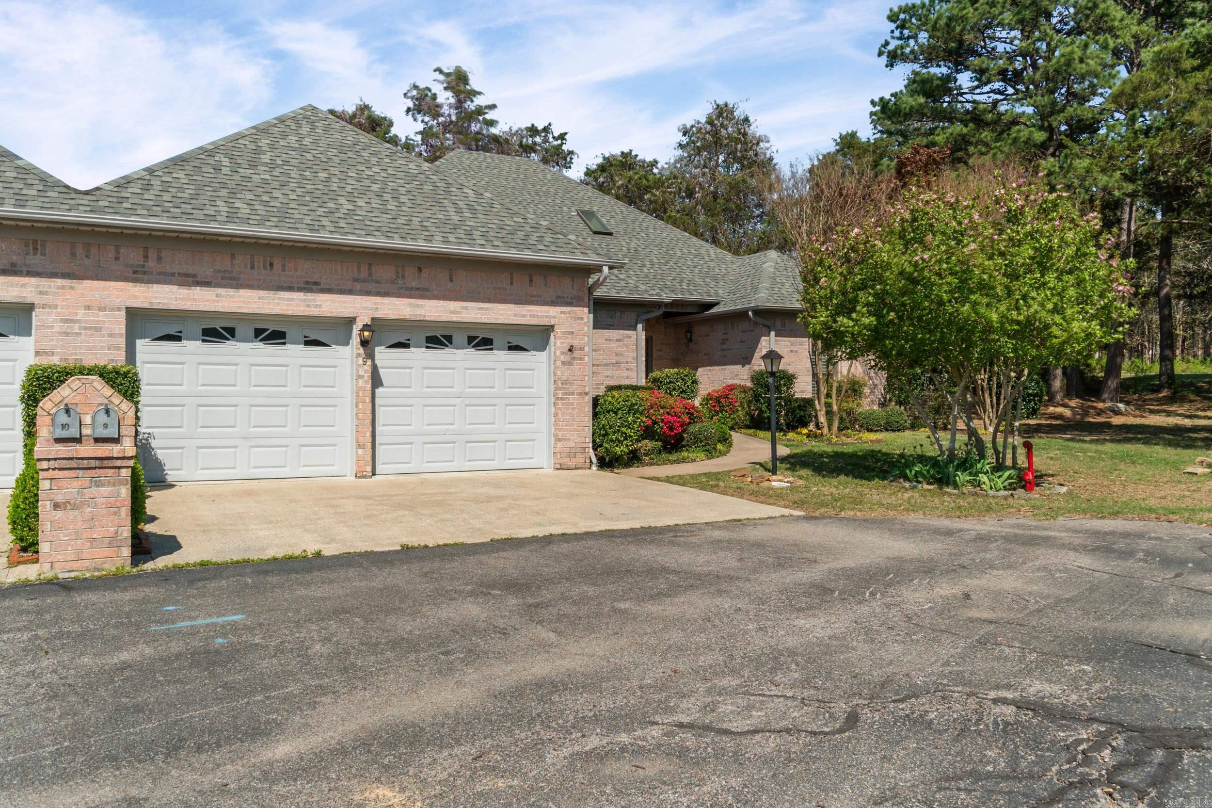 9 Vinegar Hill Lane Property Photo 4