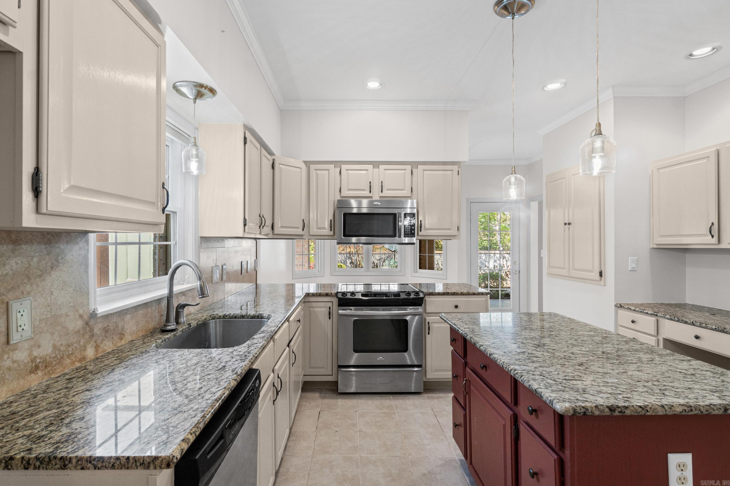 9 Vinegar Hill Lane Property Photo 10