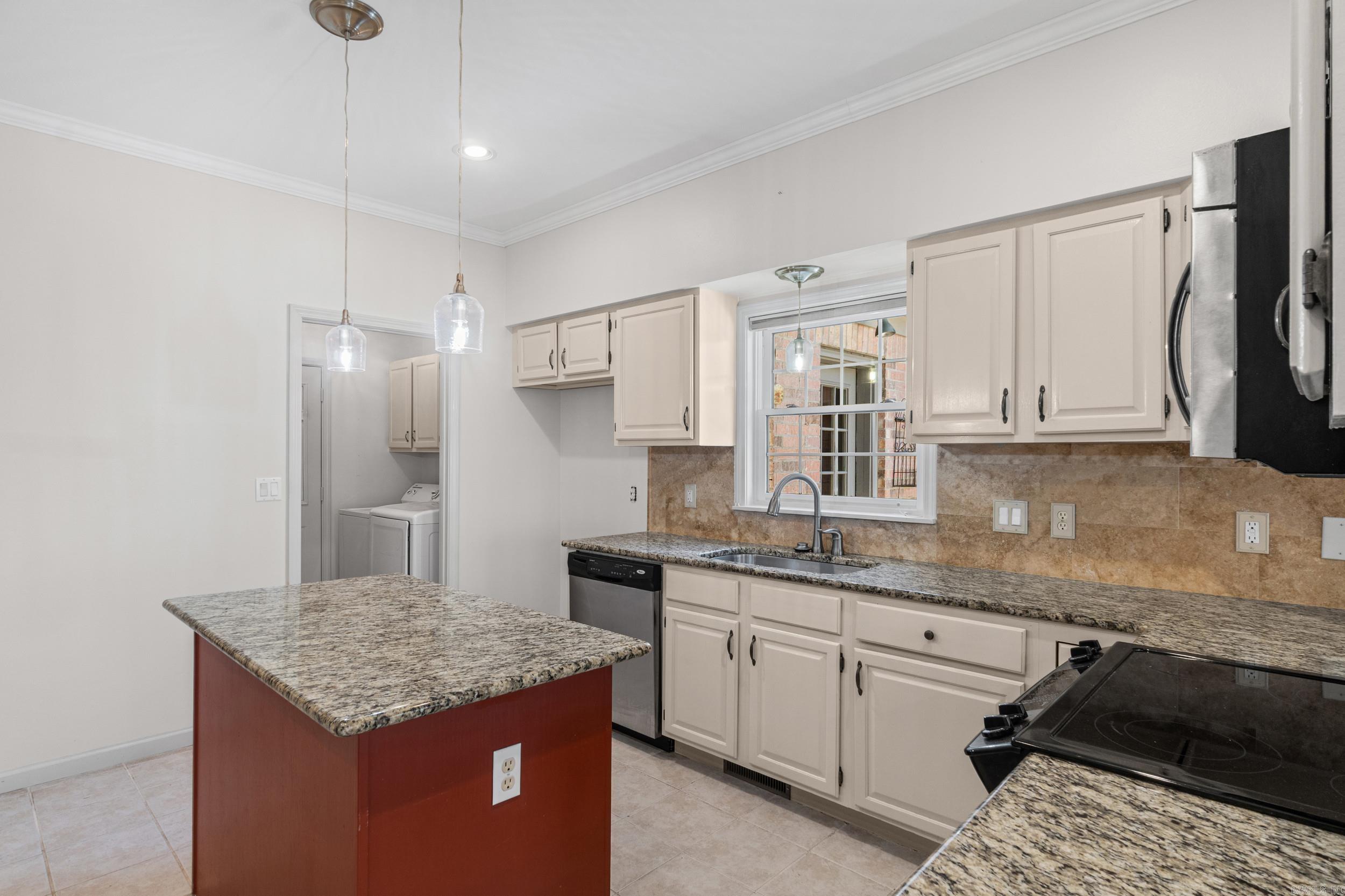 9 Vinegar Hill Lane Property Photo 11