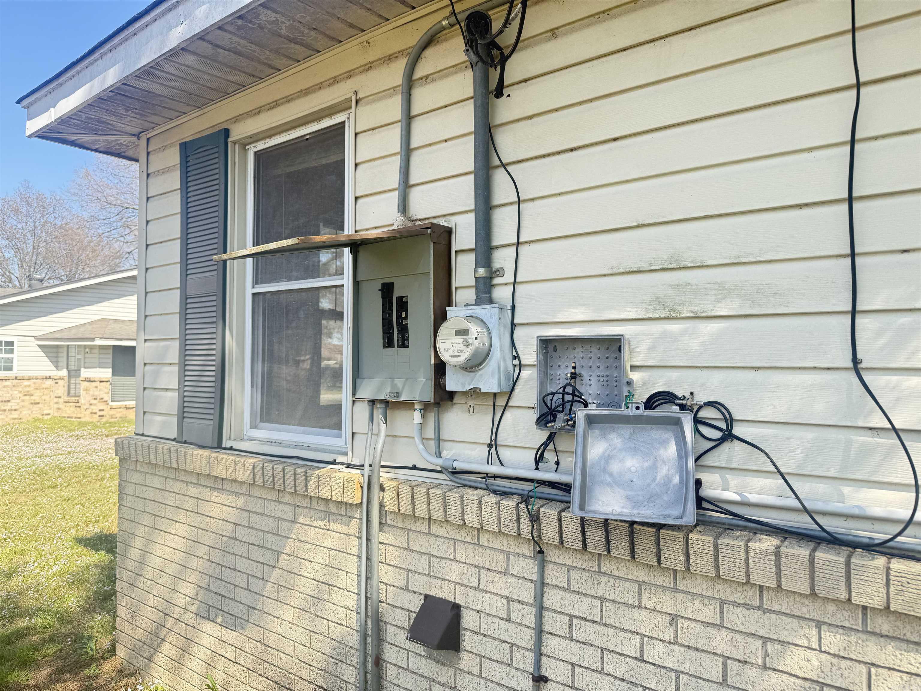 200 Grace Street Property Photo 3