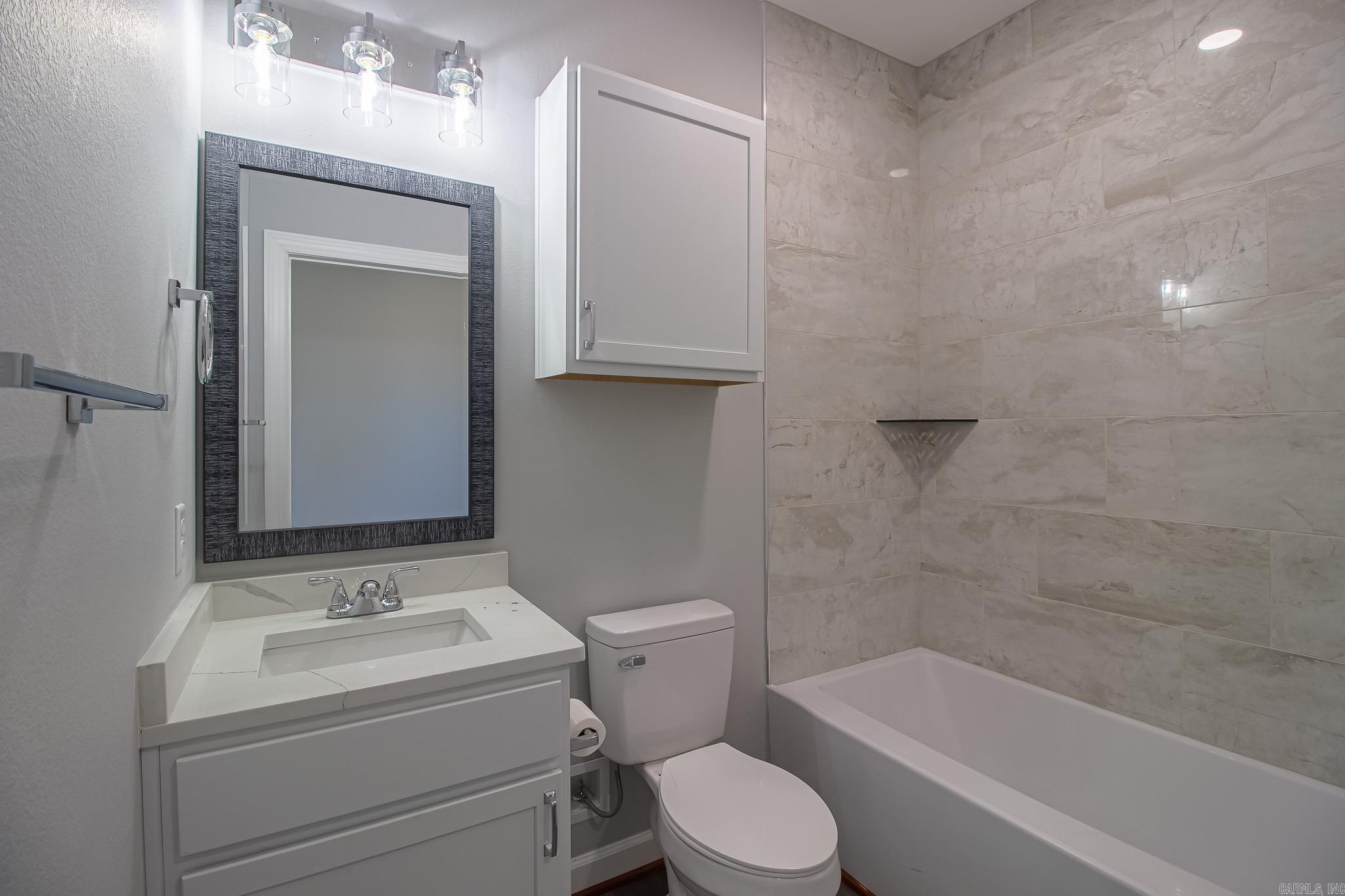 44 Alicante Road Property Photo 27