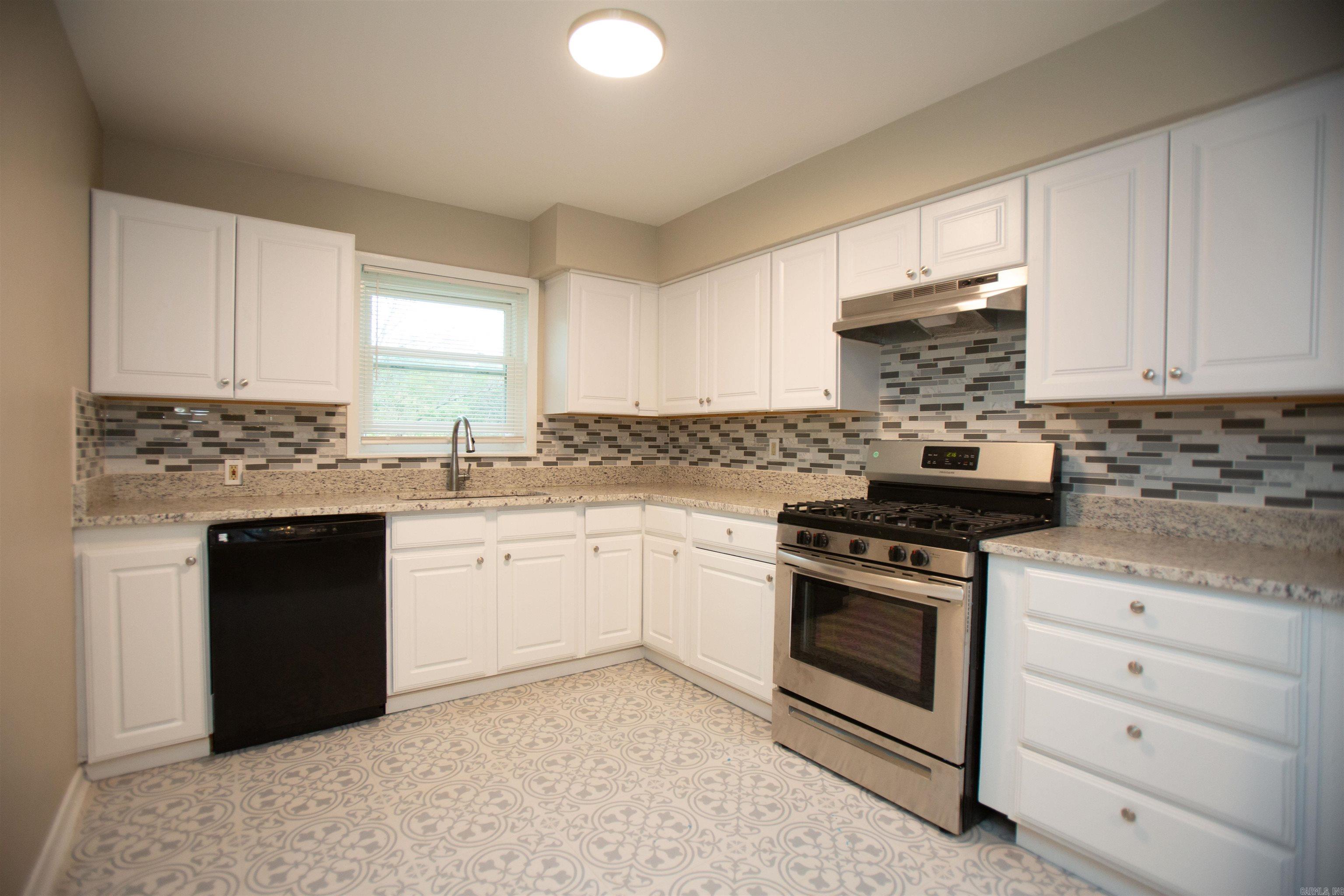 2308 Blackwood Road Property Photo 4