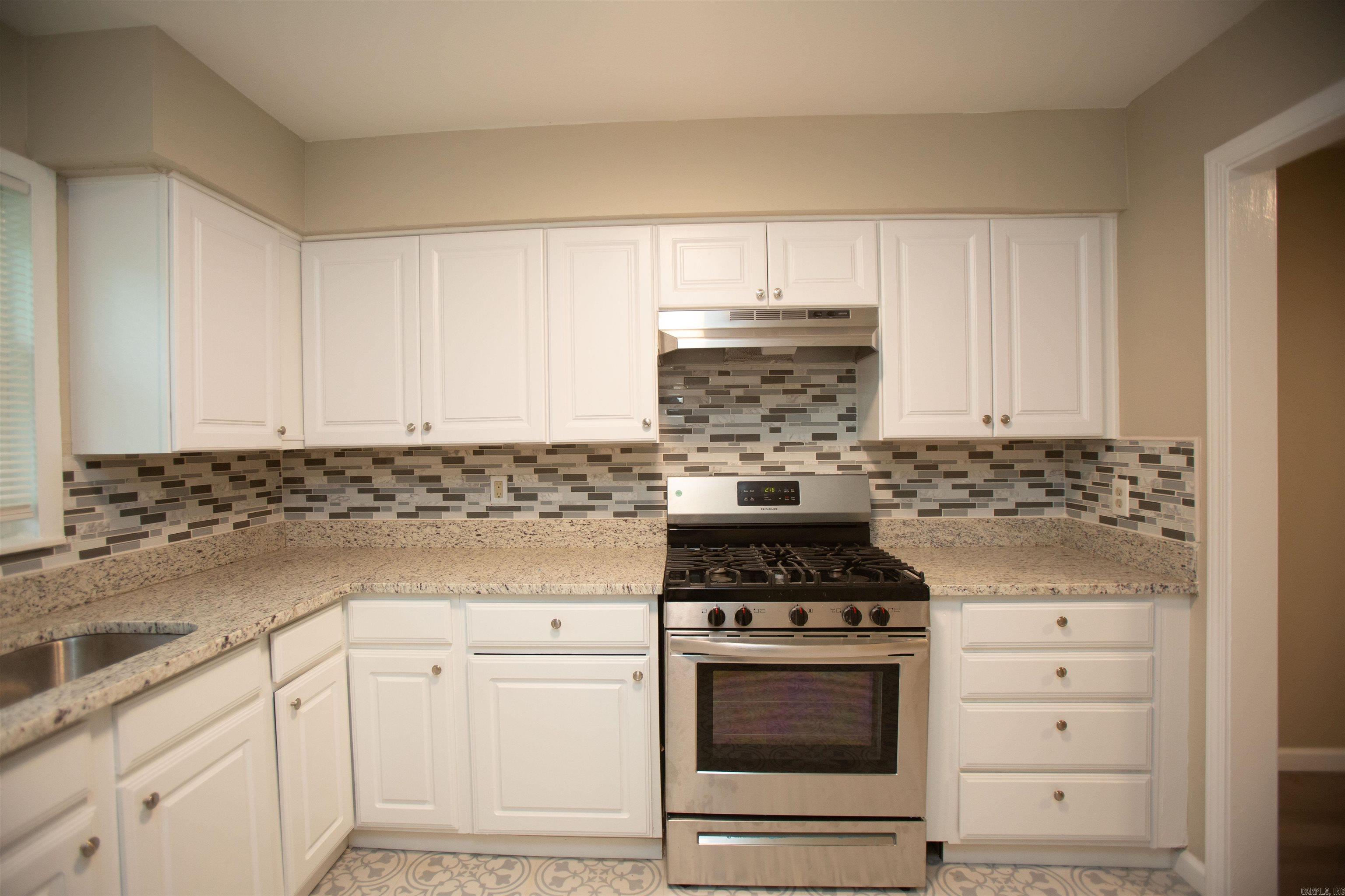 2308 Blackwood Road Property Photo 8