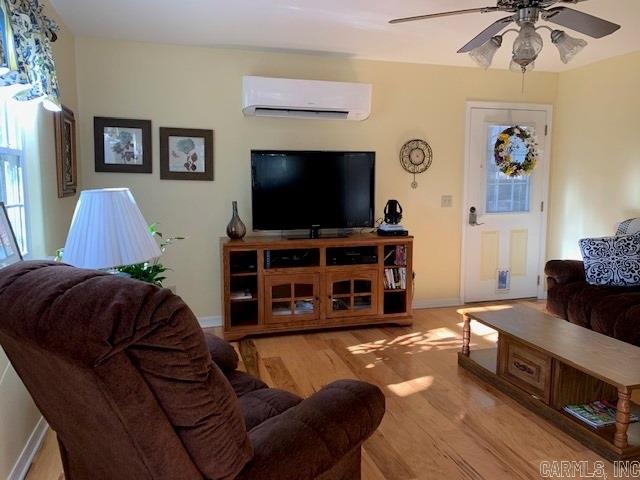 121 Neva Lane Property Photo 17