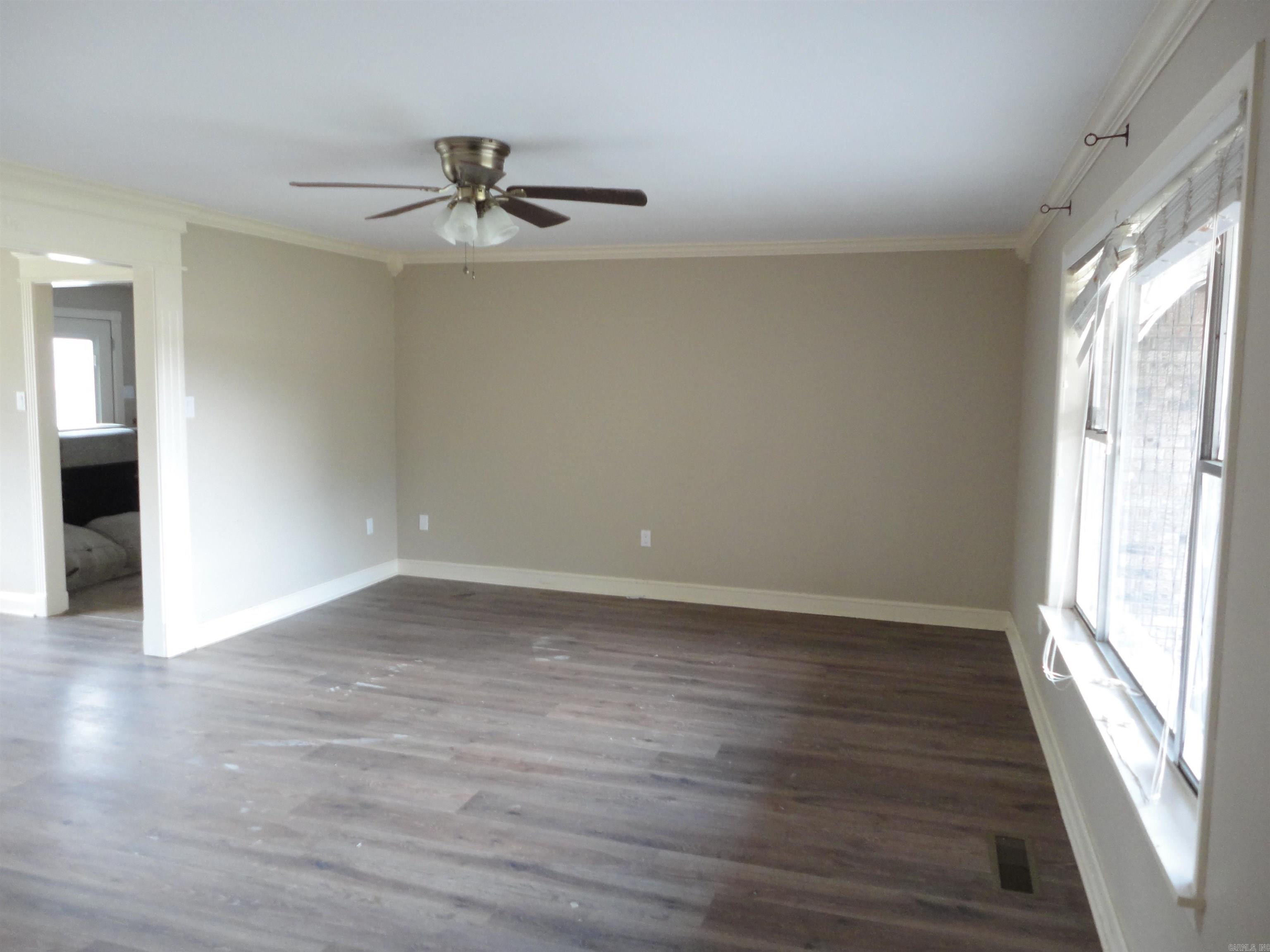 417 Ne 4th Street Property Photo 2