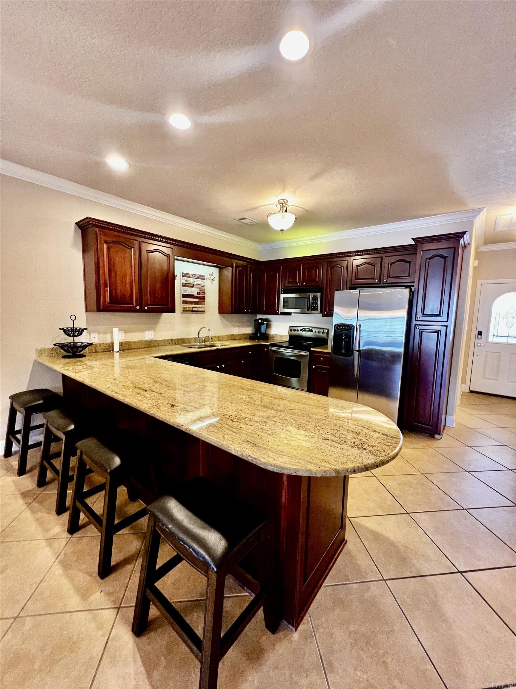 451 Lakeland Drive G4 Property Photo 11