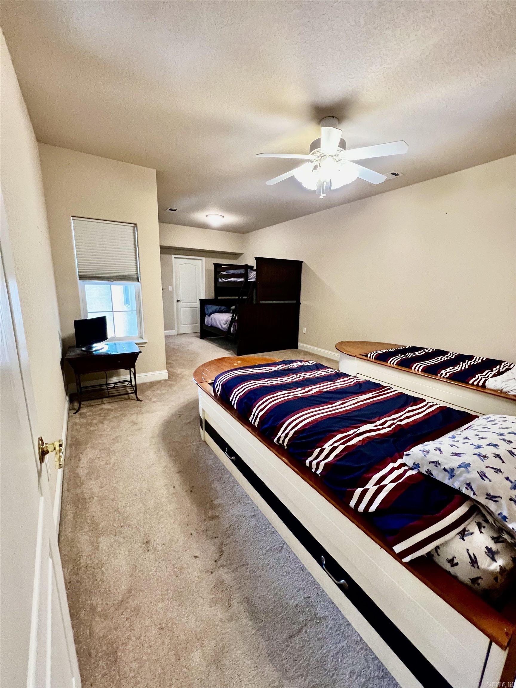 451 Lakeland Drive G4 Property Photo 16