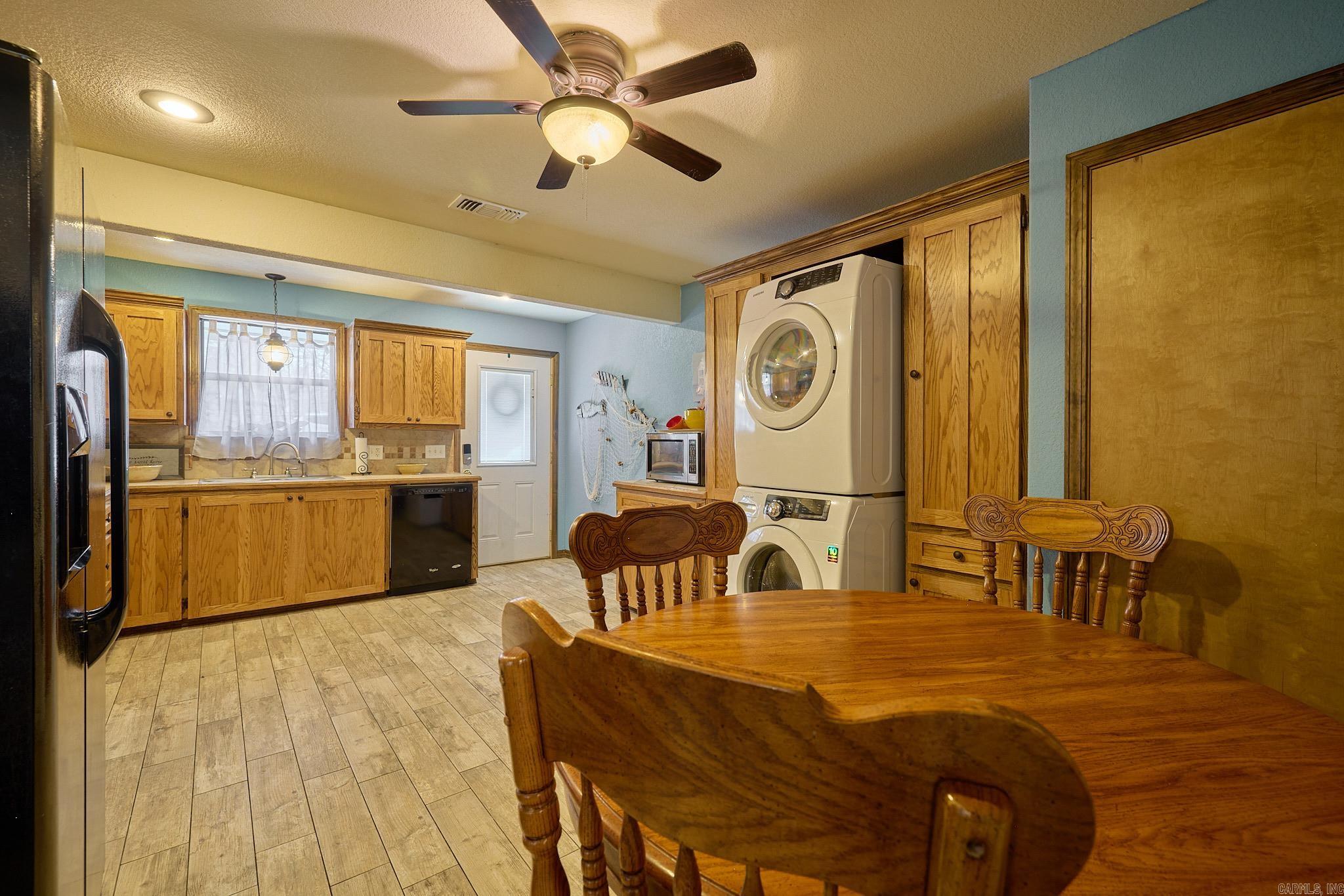 173 Barbary Road #434 Property Photo 6
