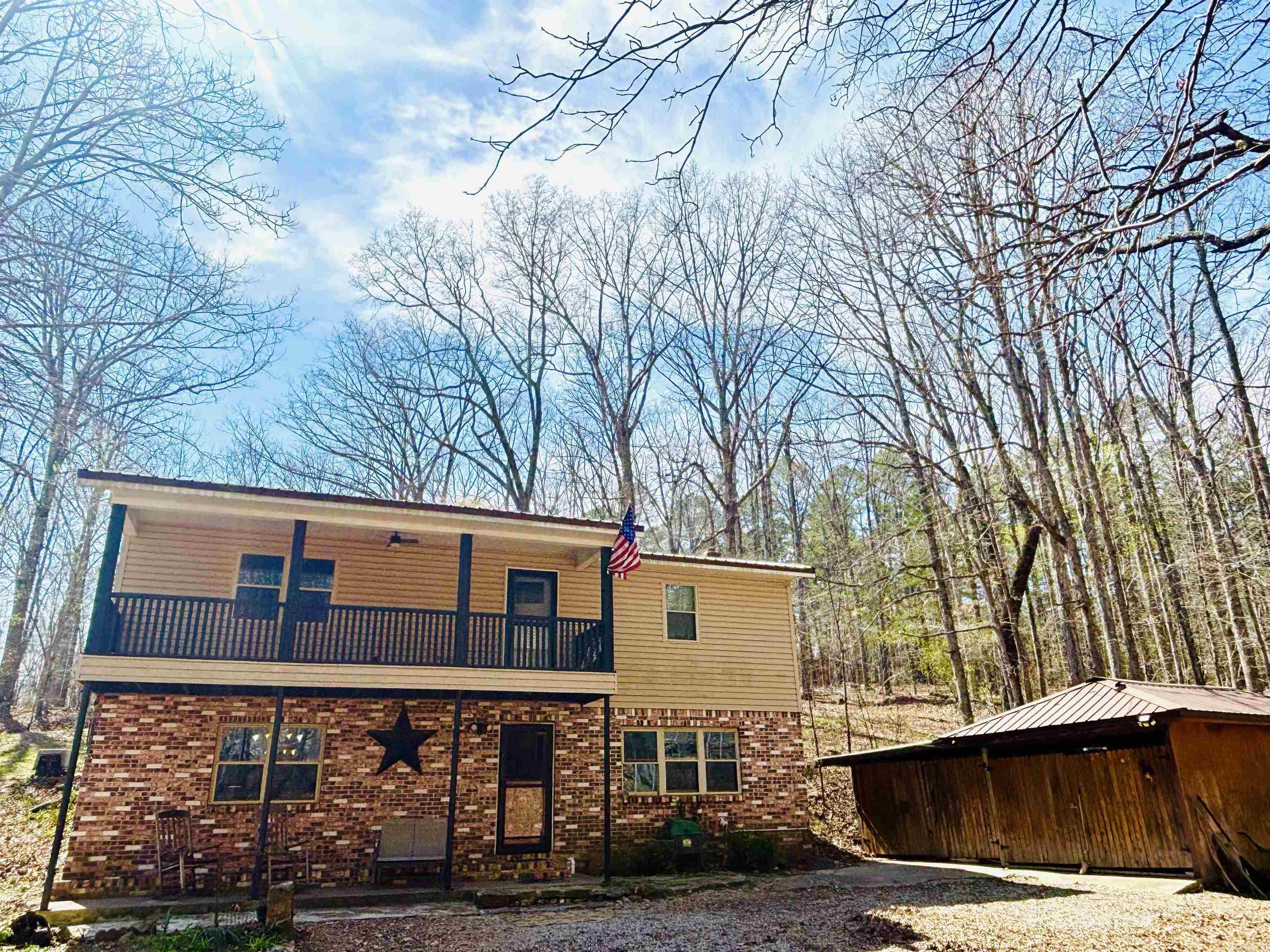6683 Roasting Ear Road Property Photo 1