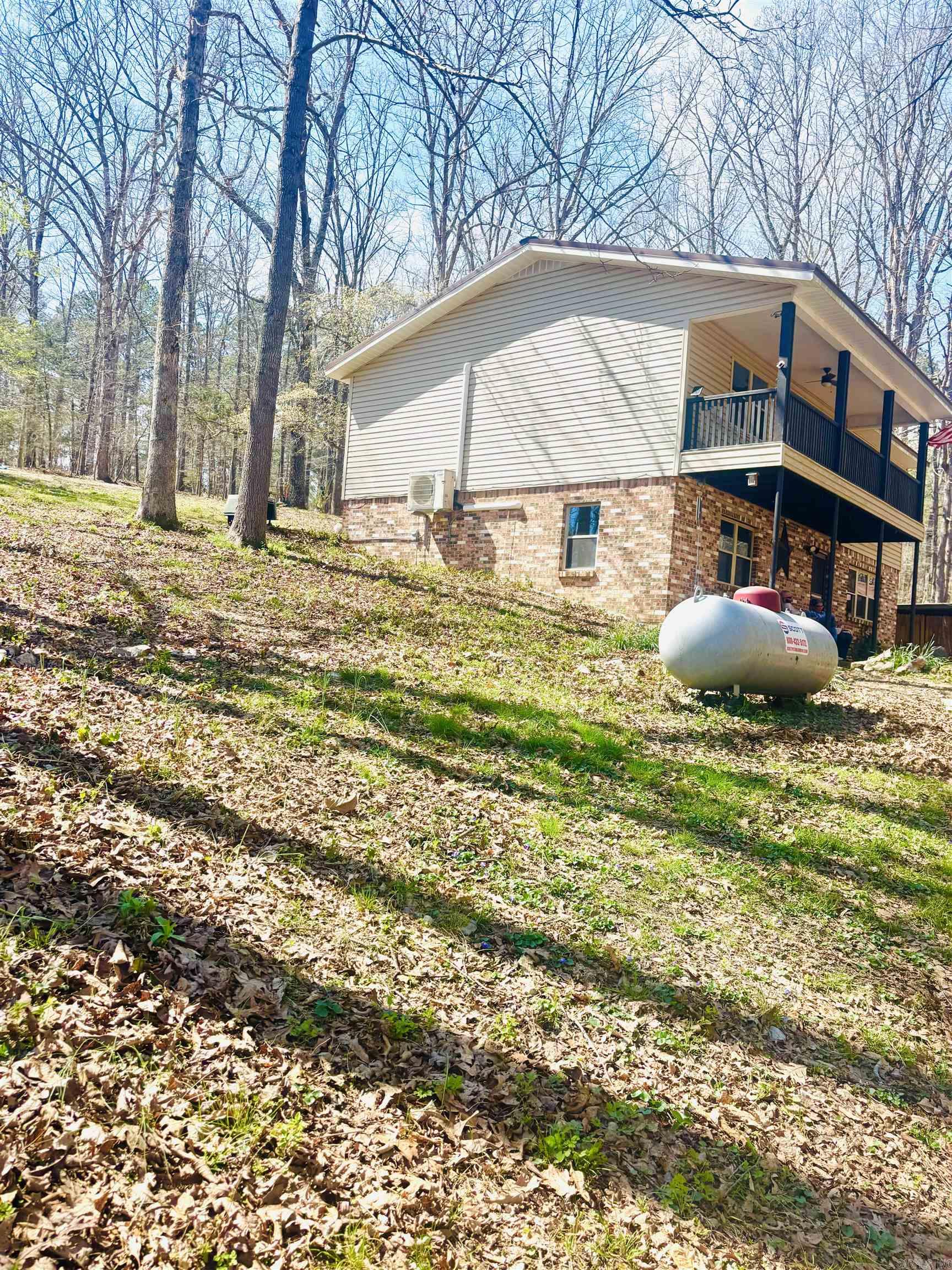 6683 Roasting Ear Road Property Photo 3