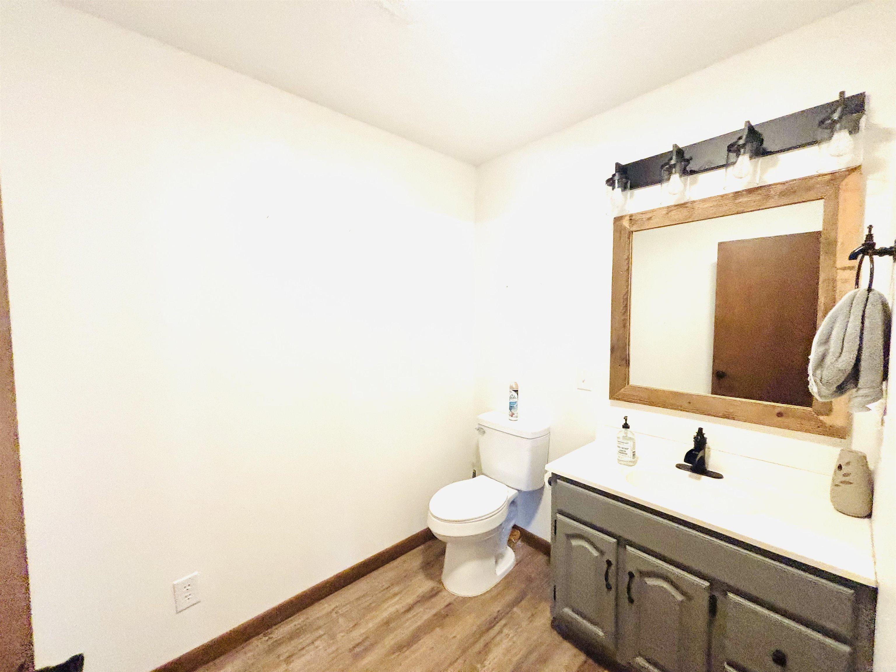 6683 Roasting Ear Road Property Photo 20