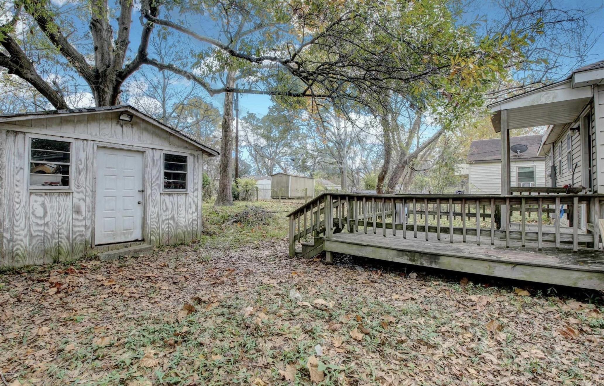 111 Saunders Drive Property Photo 2