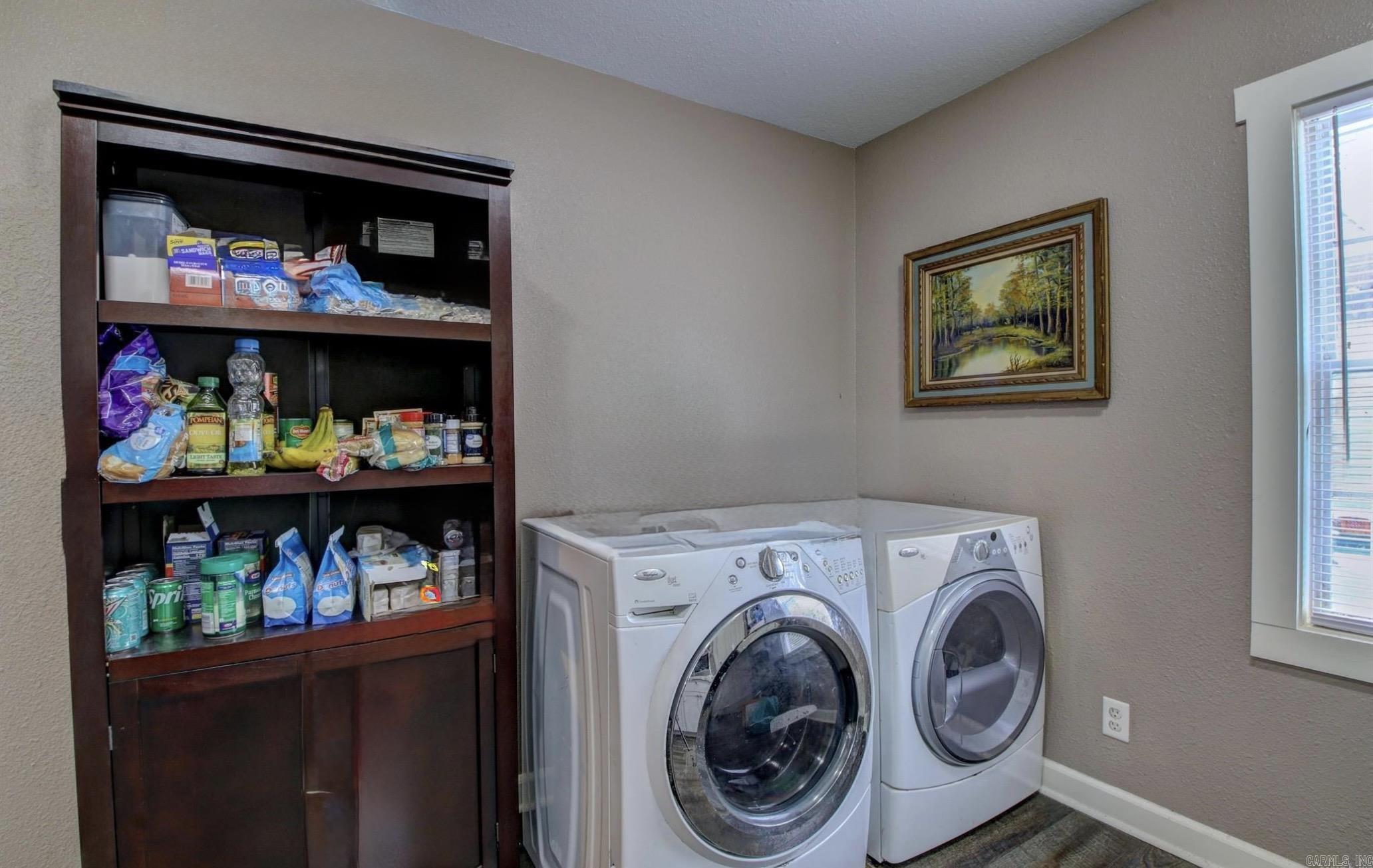 111 Saunders Drive Property Photo 7