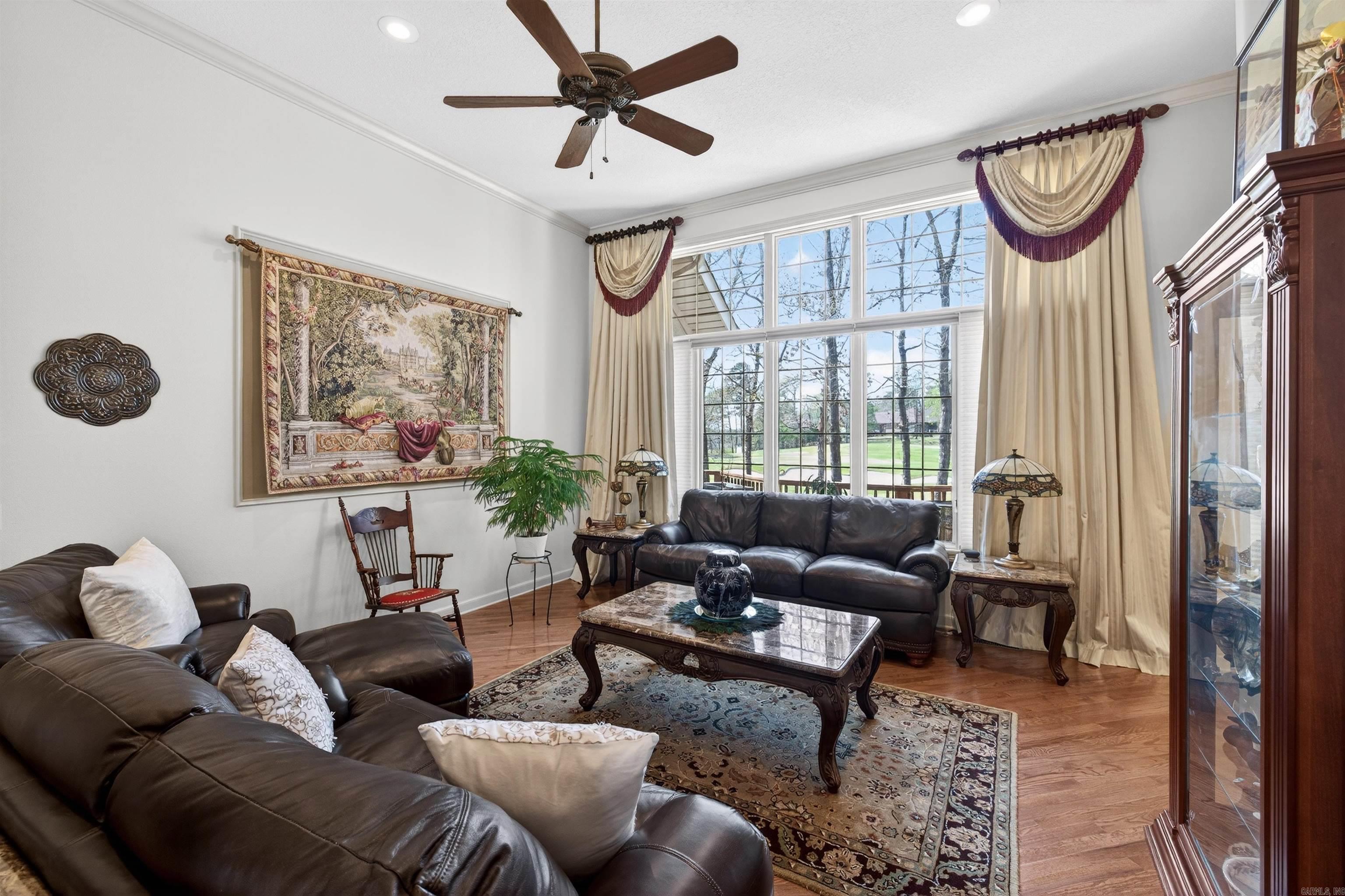 75 Loyola Drive Property Photo 14