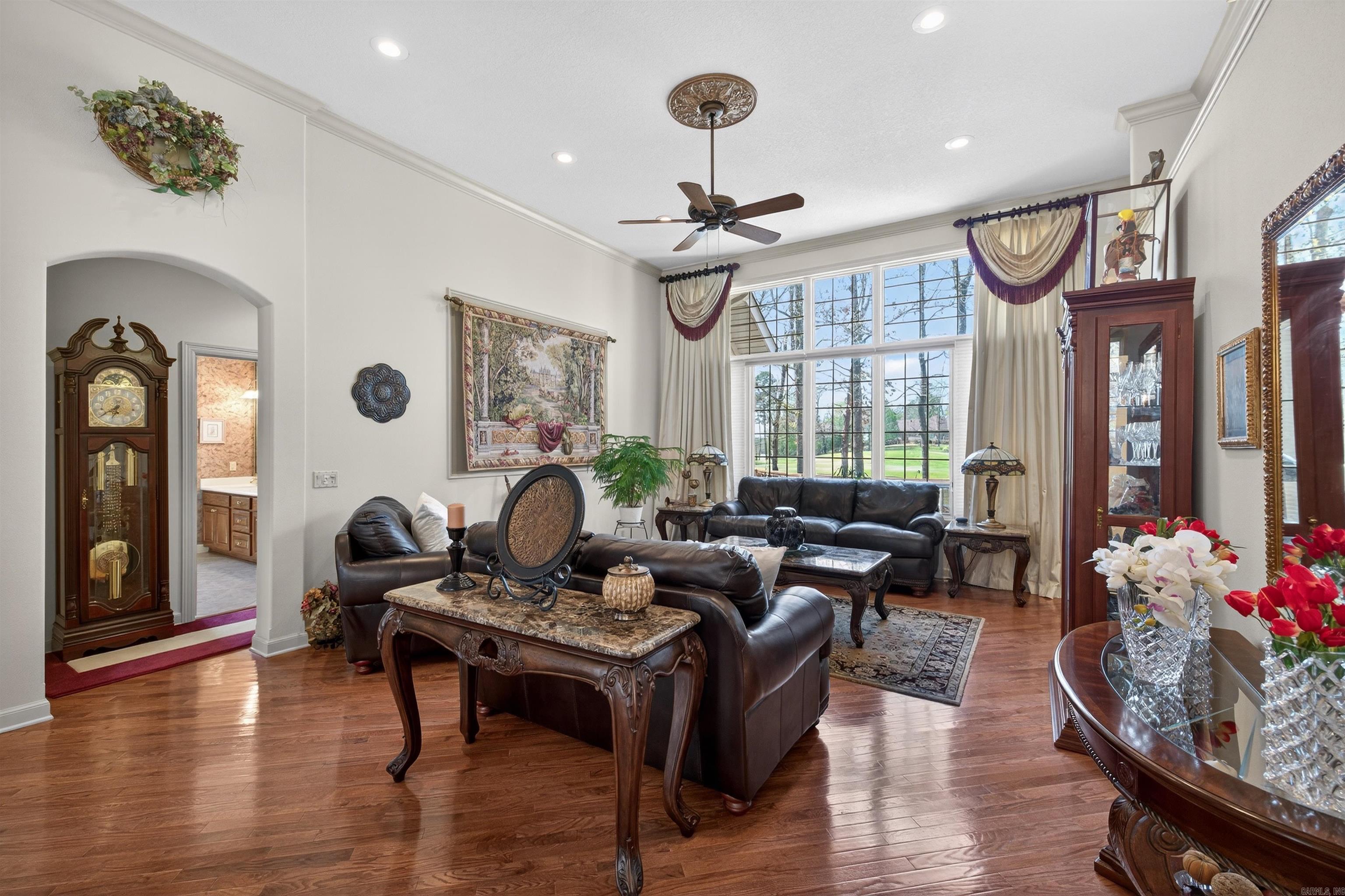75 Loyola Drive Property Photo 15