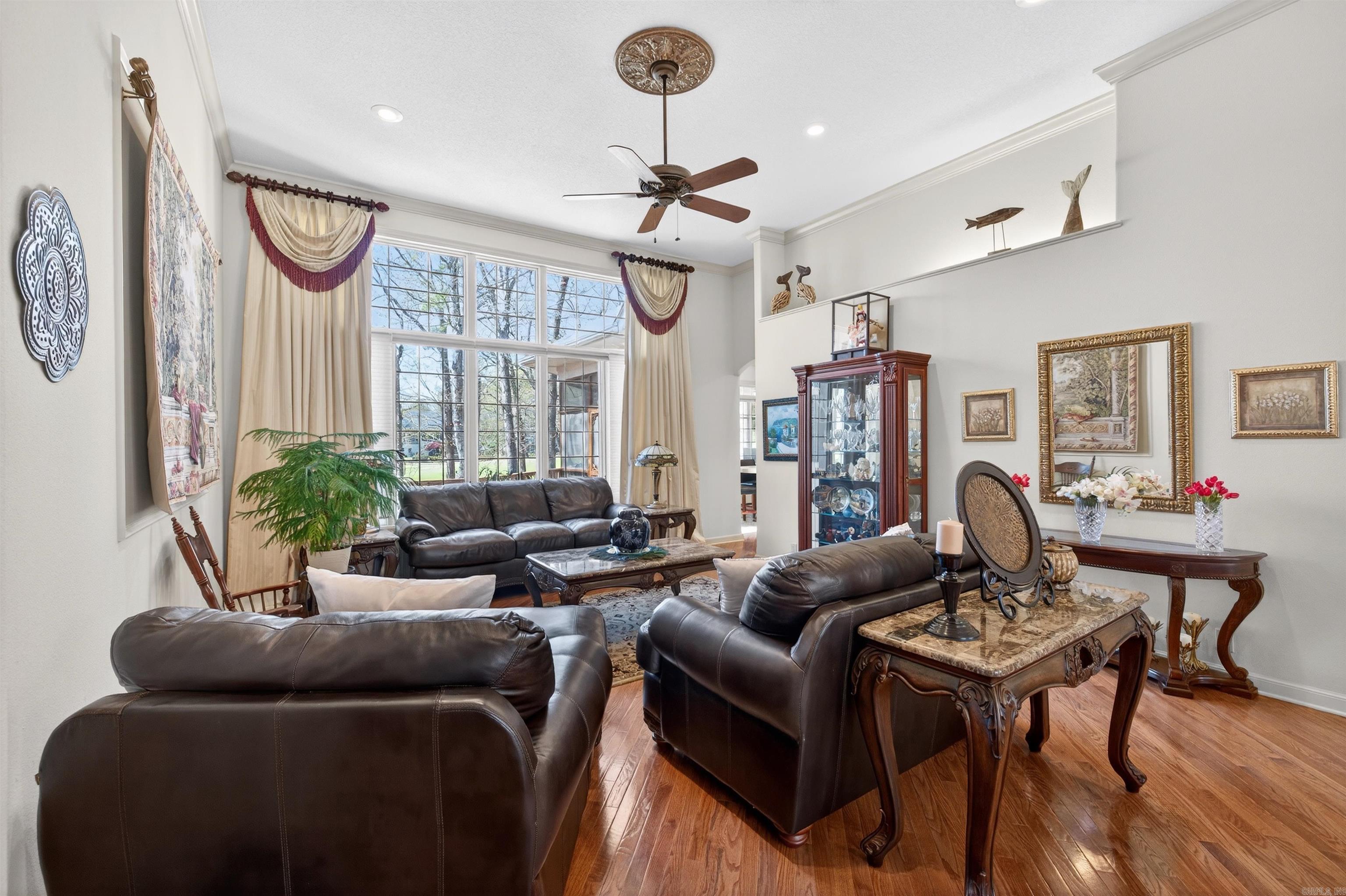 75 Loyola Drive Property Photo 17