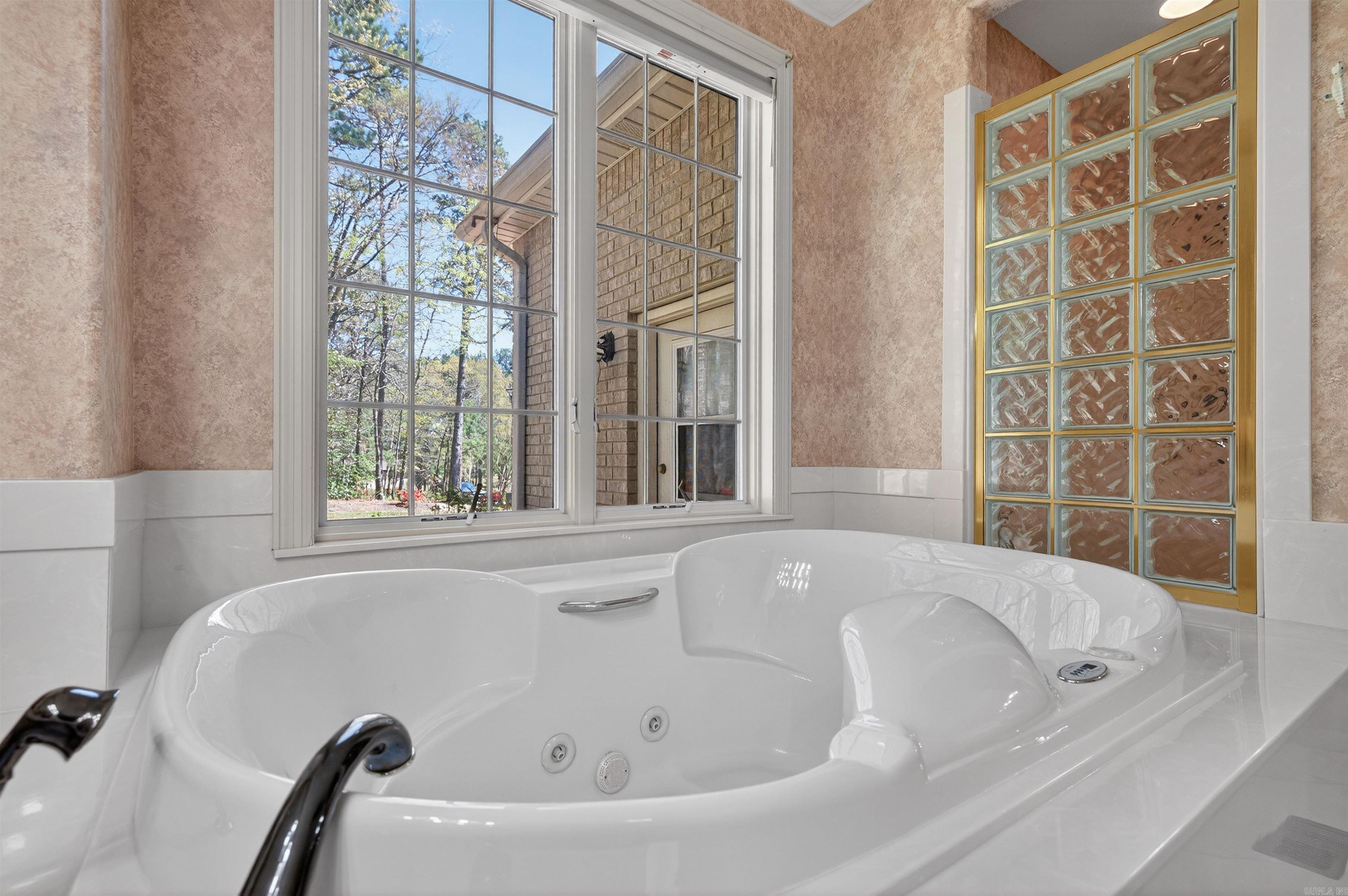 75 Loyola Drive Property Photo 25
