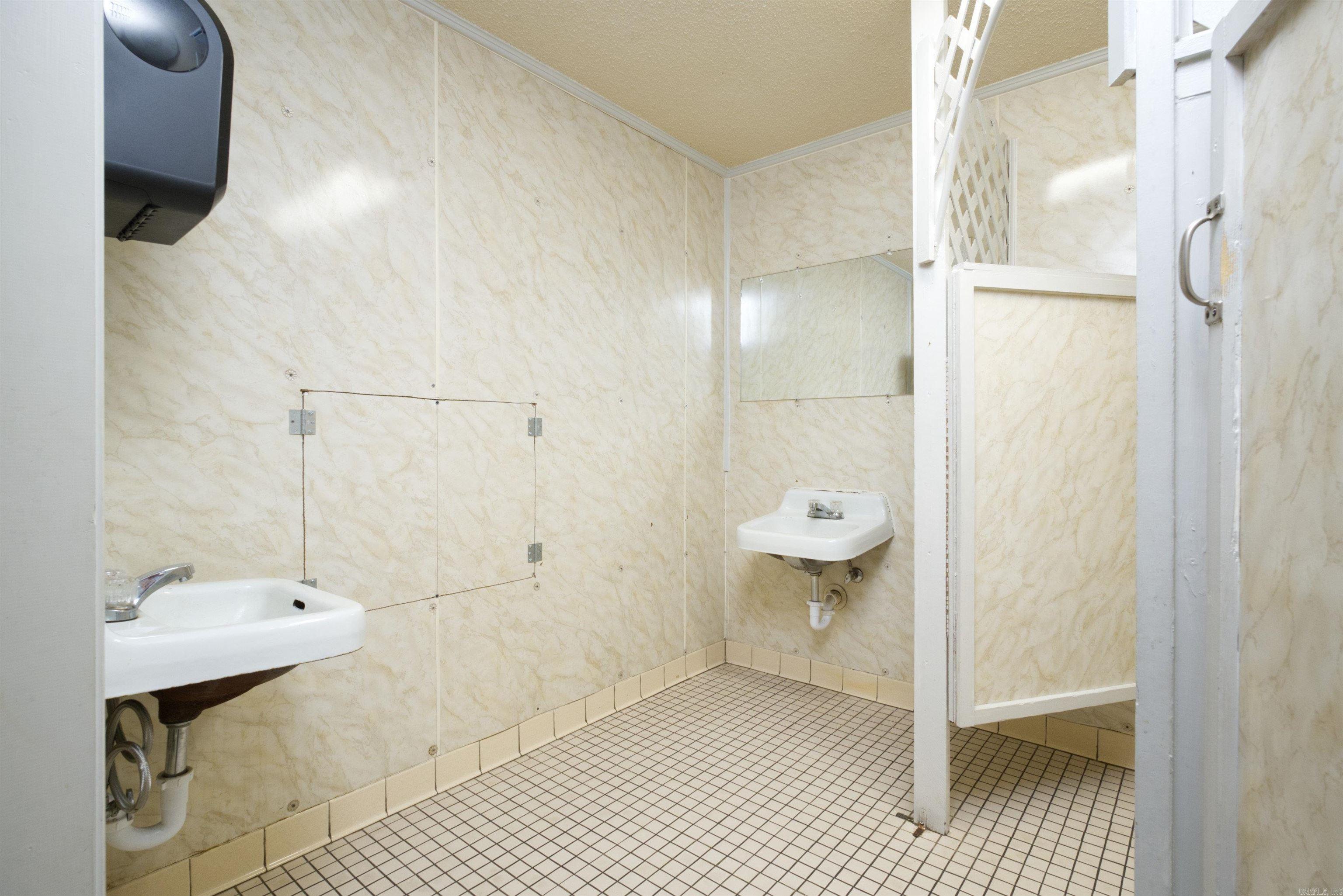 267 Highway 425 Property Photo 38