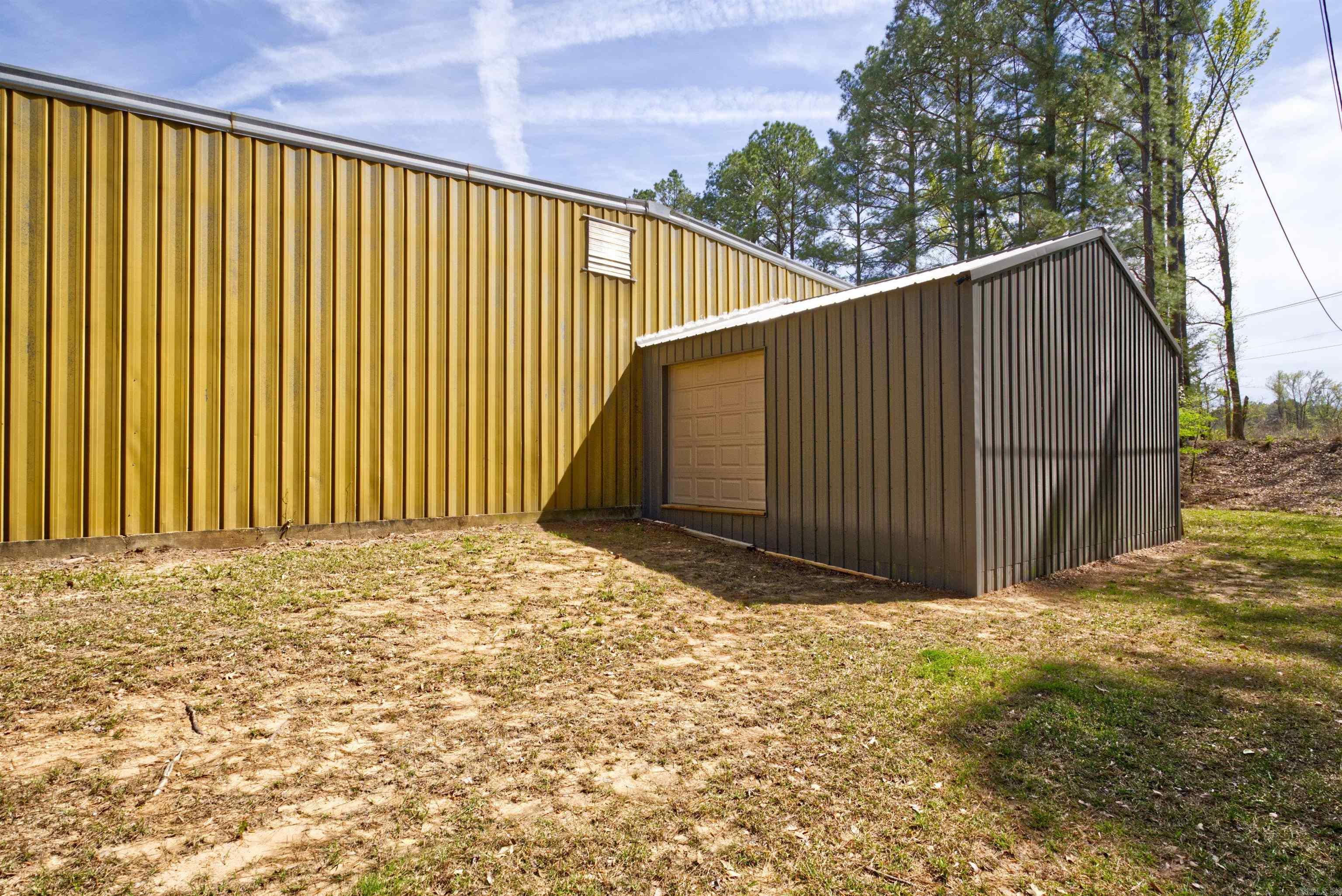 267 Highway 425 Property Photo 42