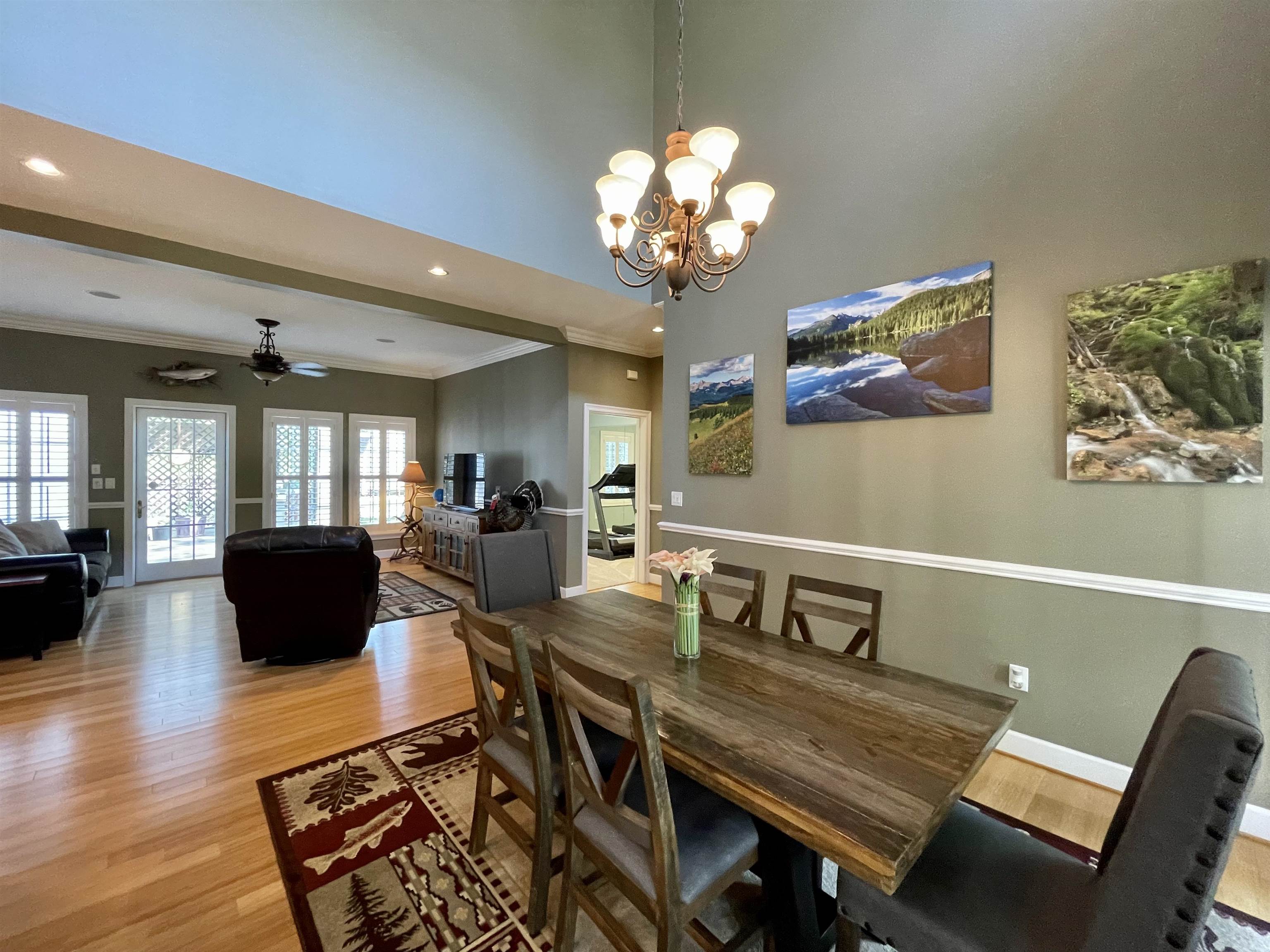 157 N Spring Street Property Photo 8