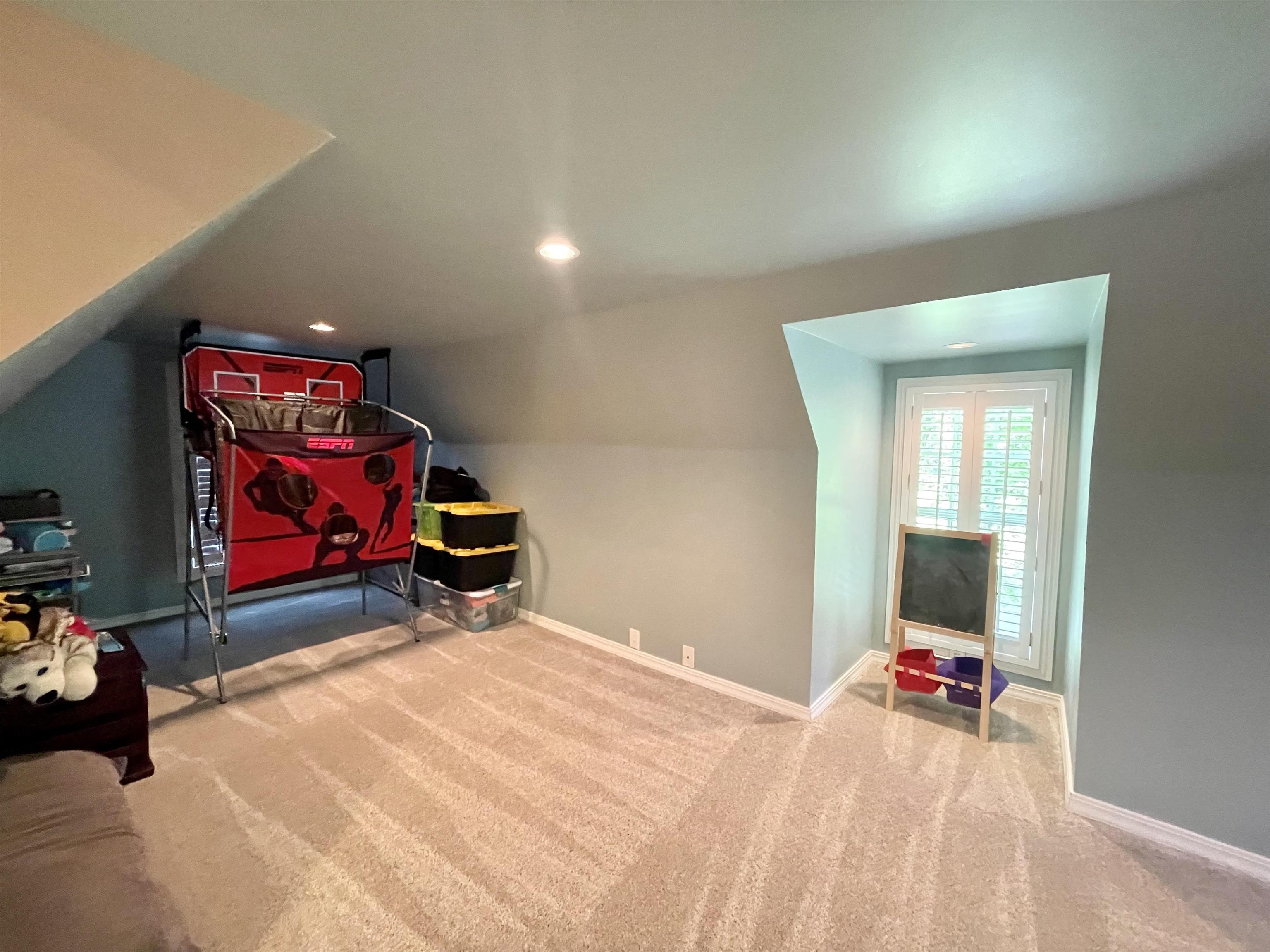 157 N Spring Street Property Photo 27