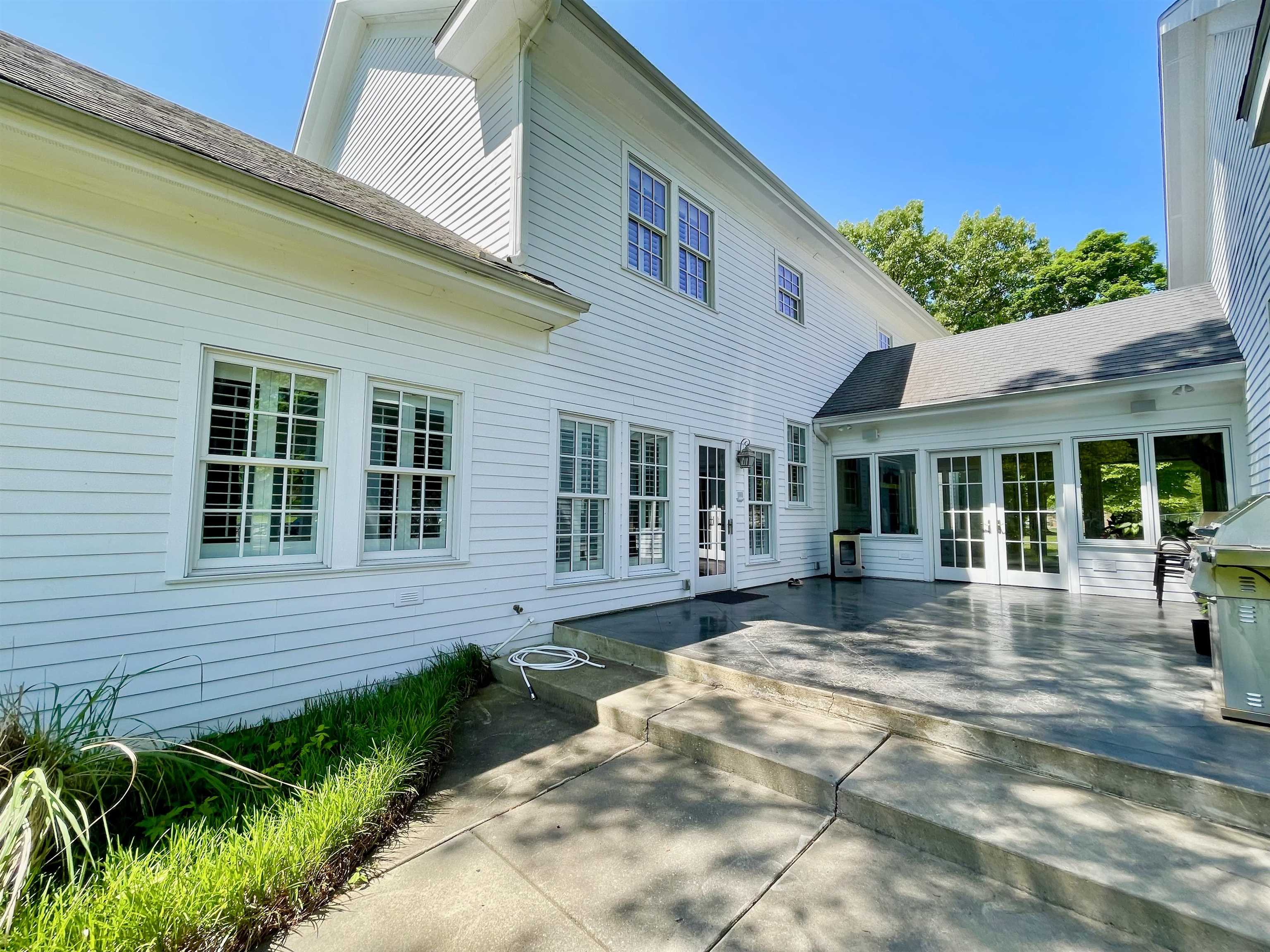 157 N Spring Street Property Photo 47