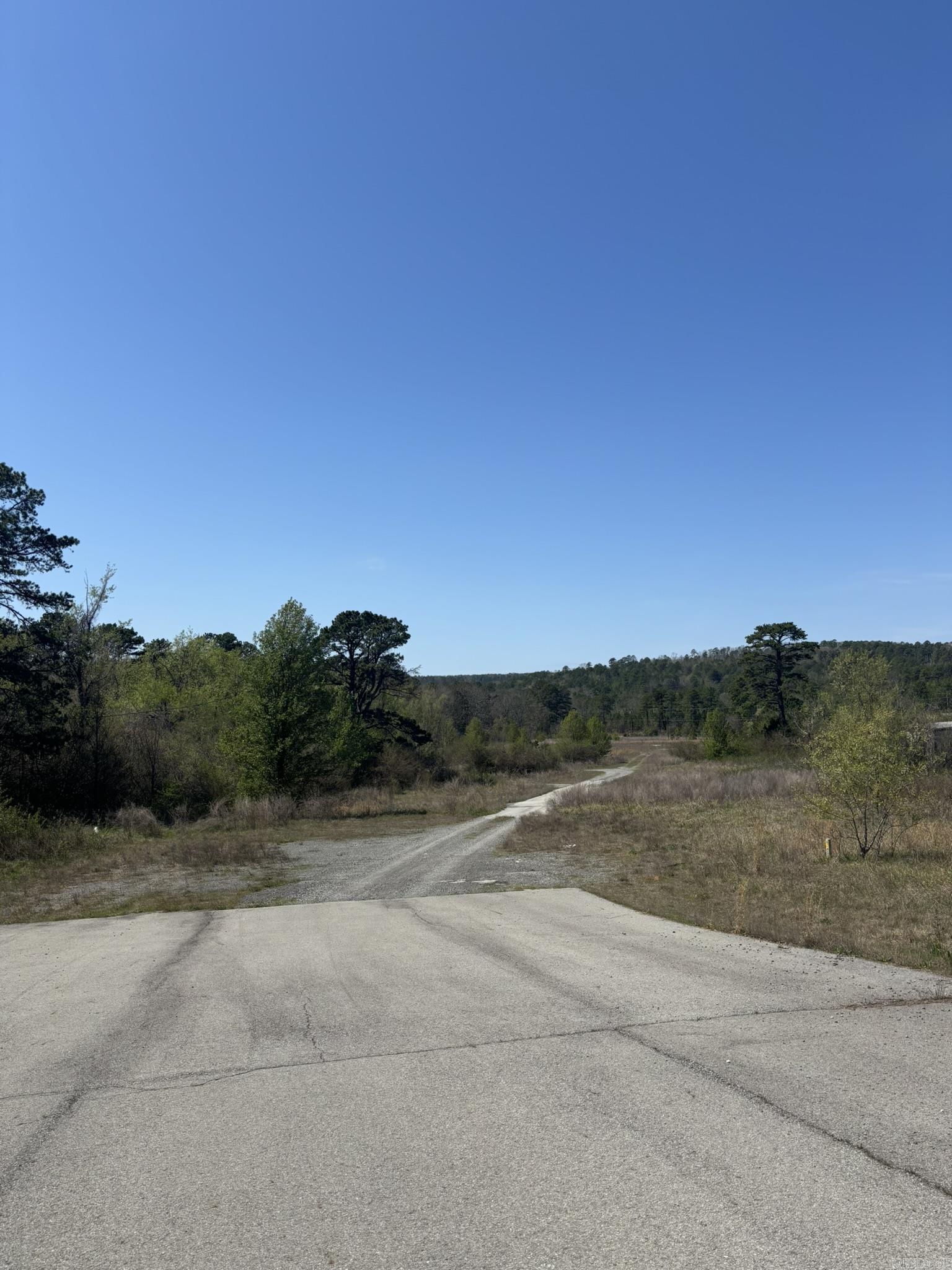 3120 S Highway 65 Property Photo 5