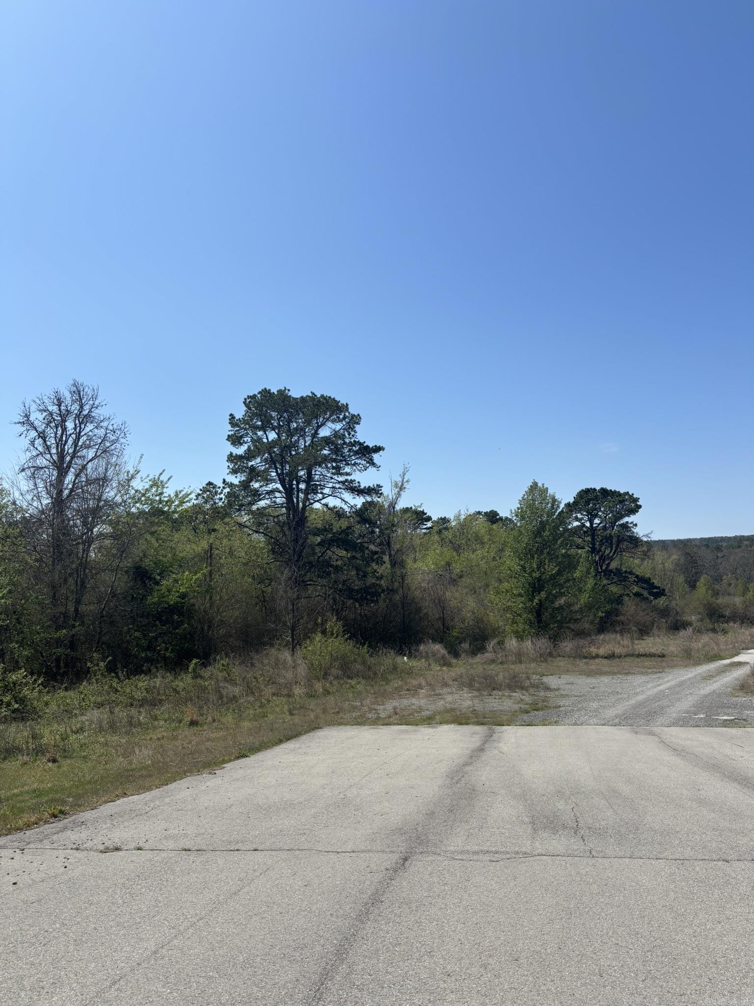 3120 S Highway 65 Property Photo 6