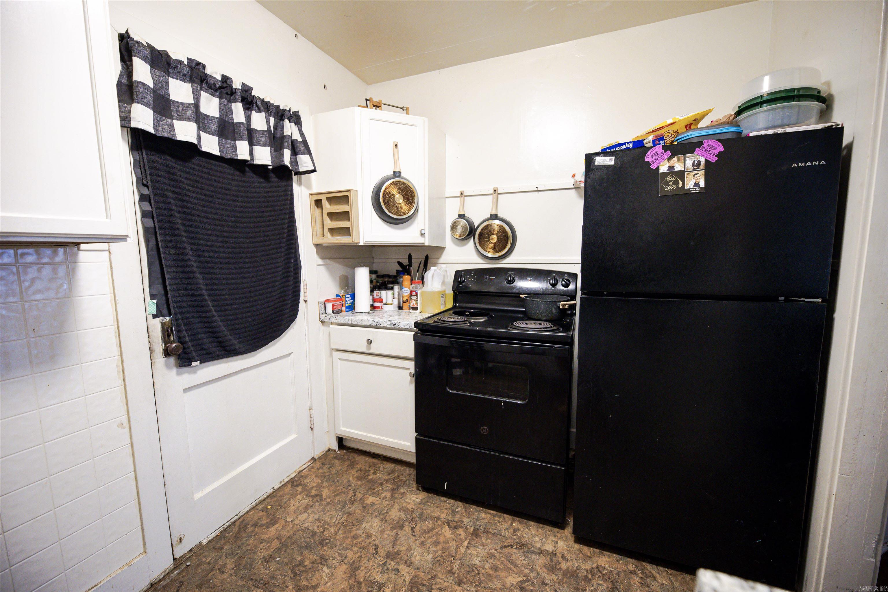 208 S Womble Ave Property Photo 7