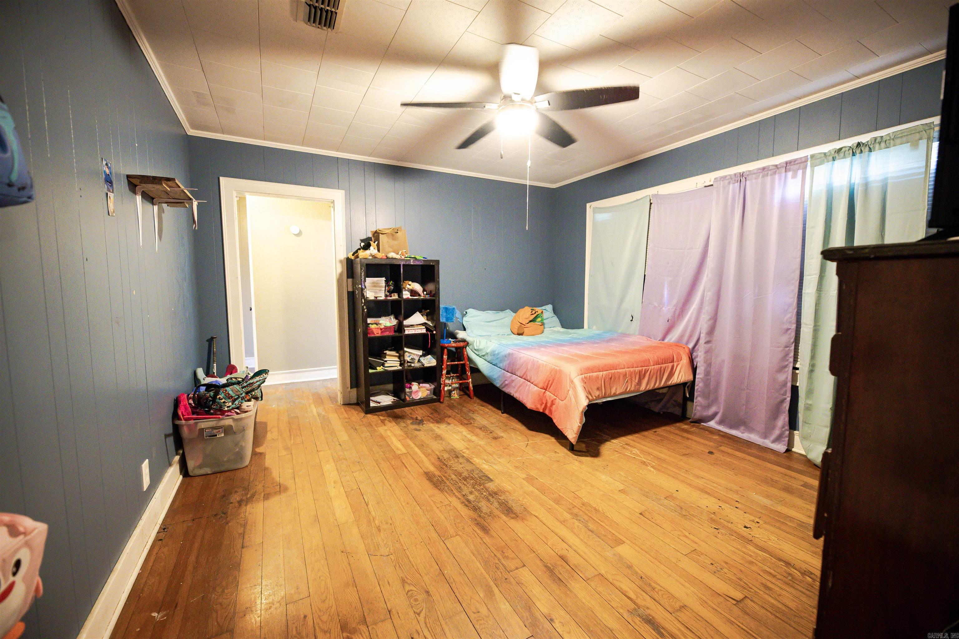 208 S Womble Ave Property Photo 12