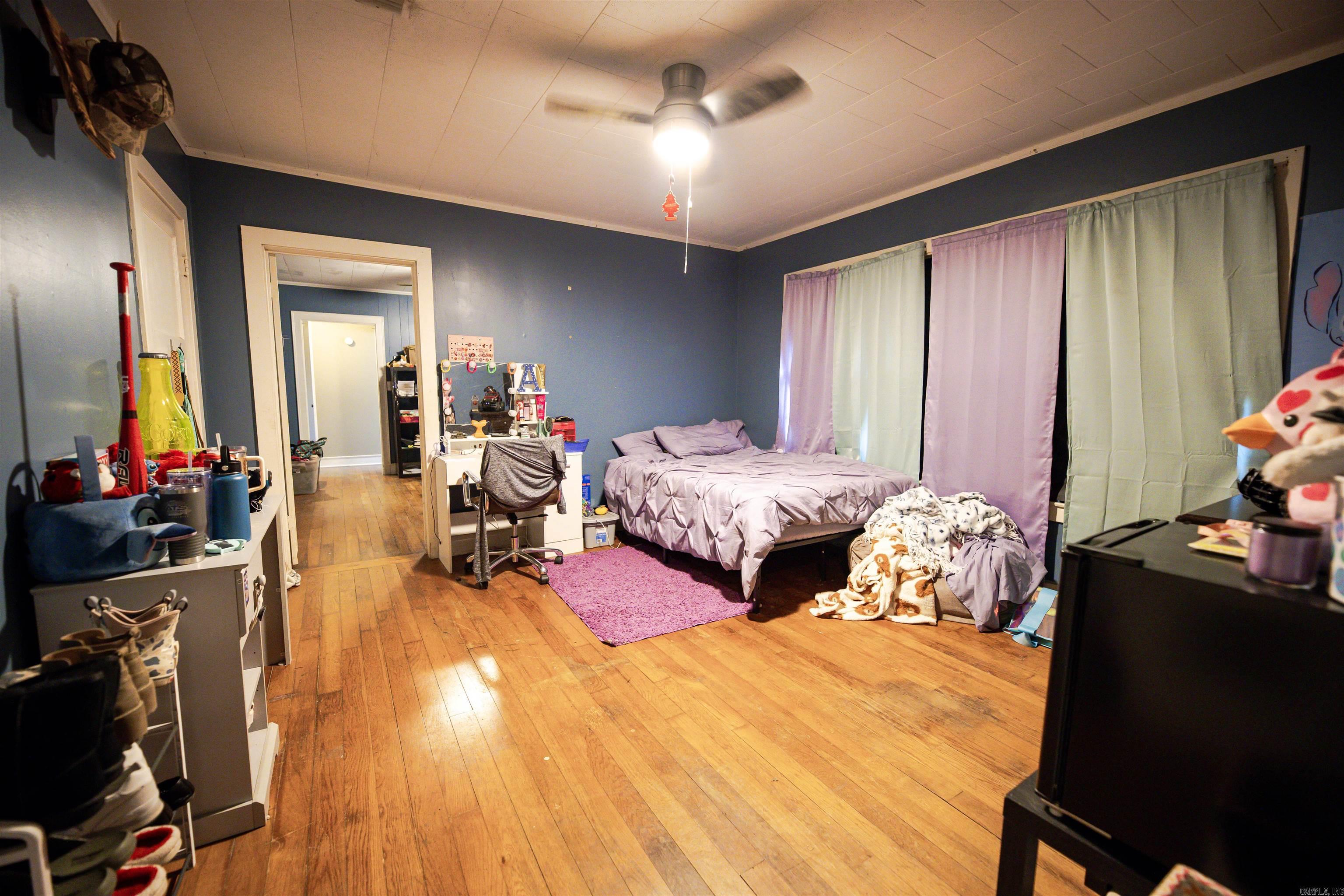 208 S Womble Ave Property Photo 13