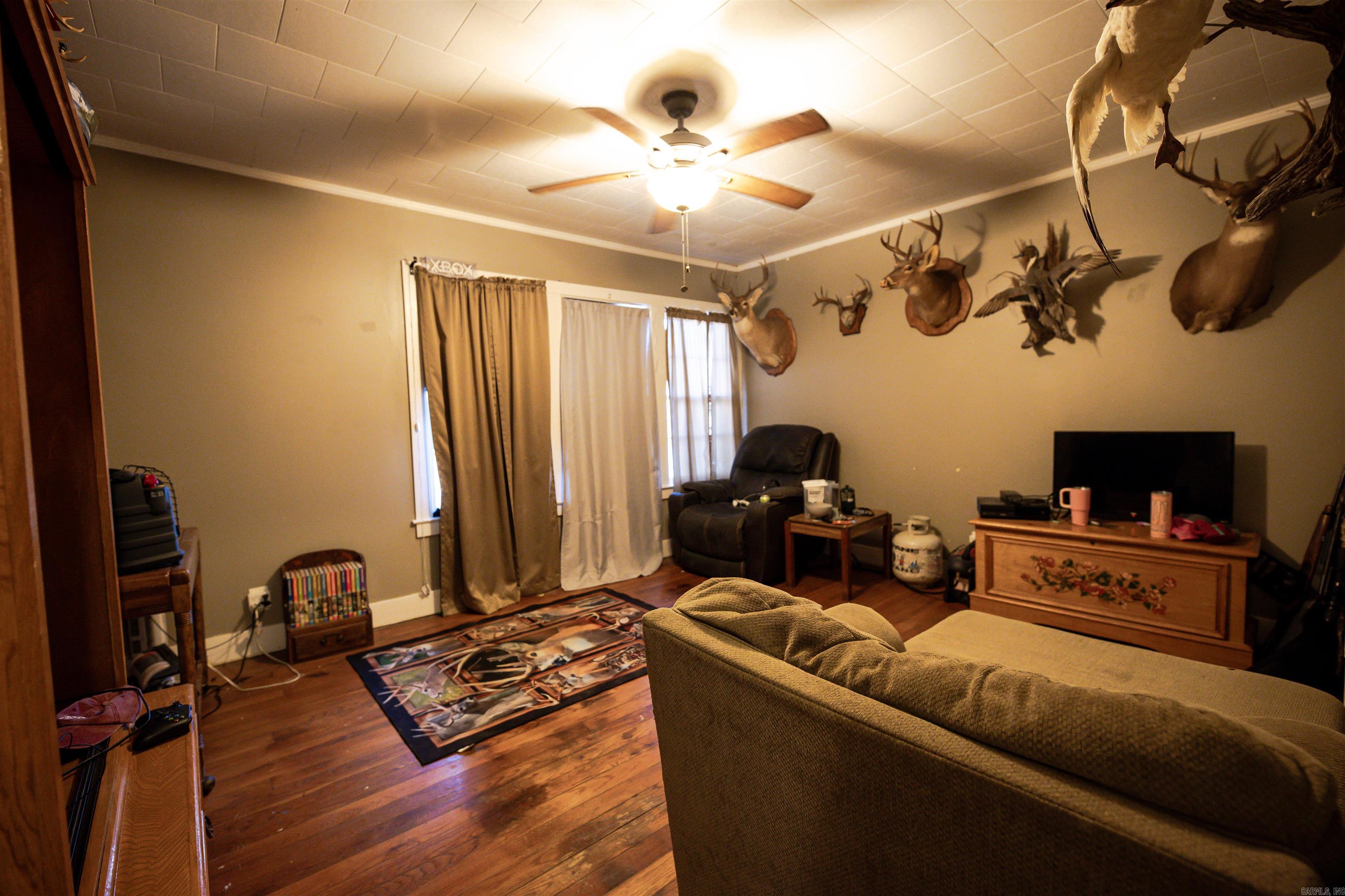 208 S Womble Ave Property Photo 15